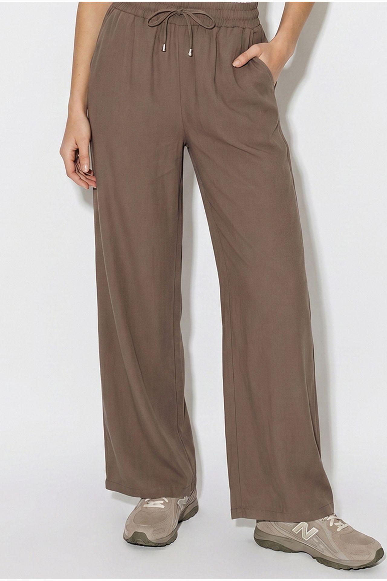 LUCCI Two-Piece Crepe Blouse And Wide-Leg Trousers 6