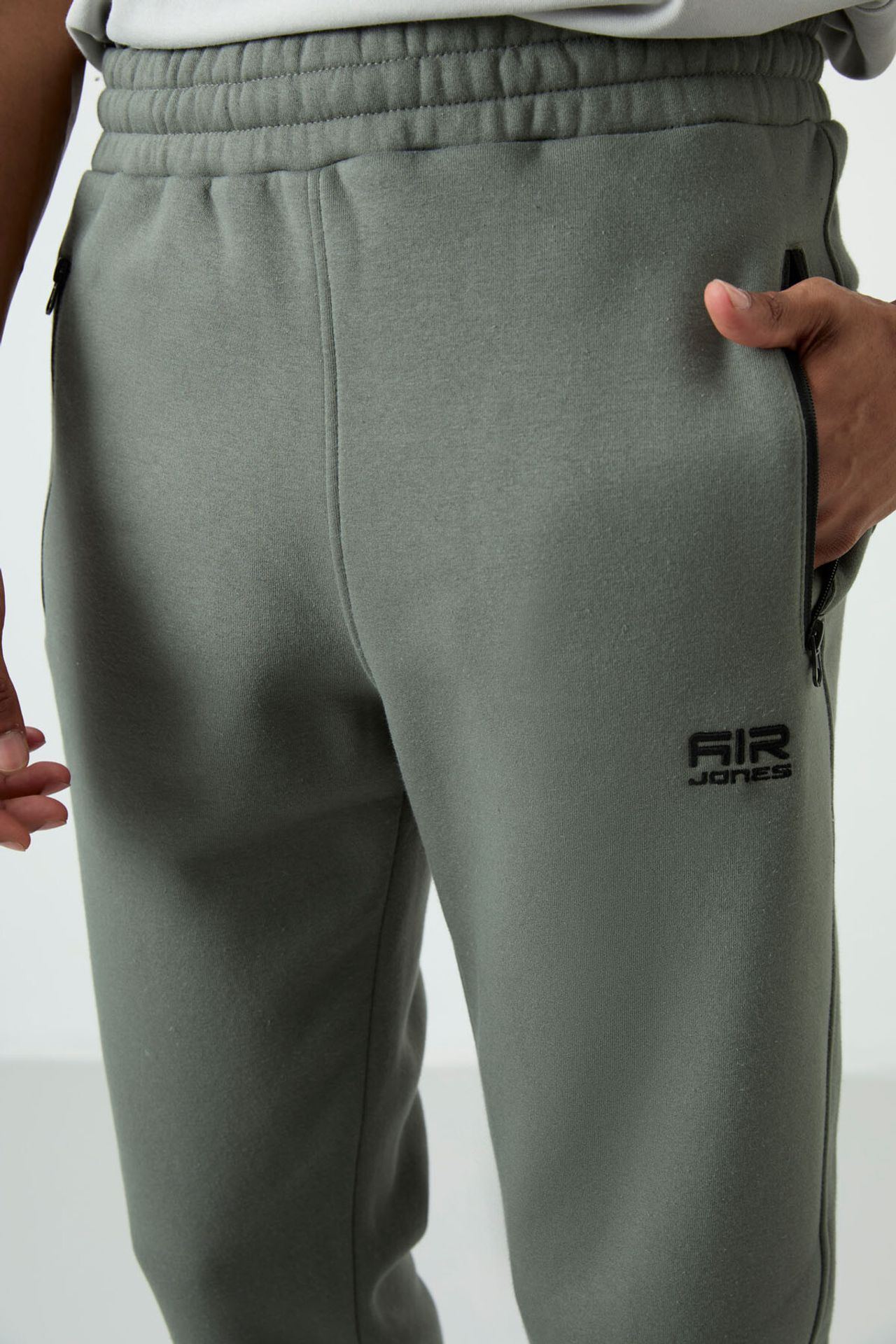 TOMMY Men's Regular Fit Fleece Sweatpants 4