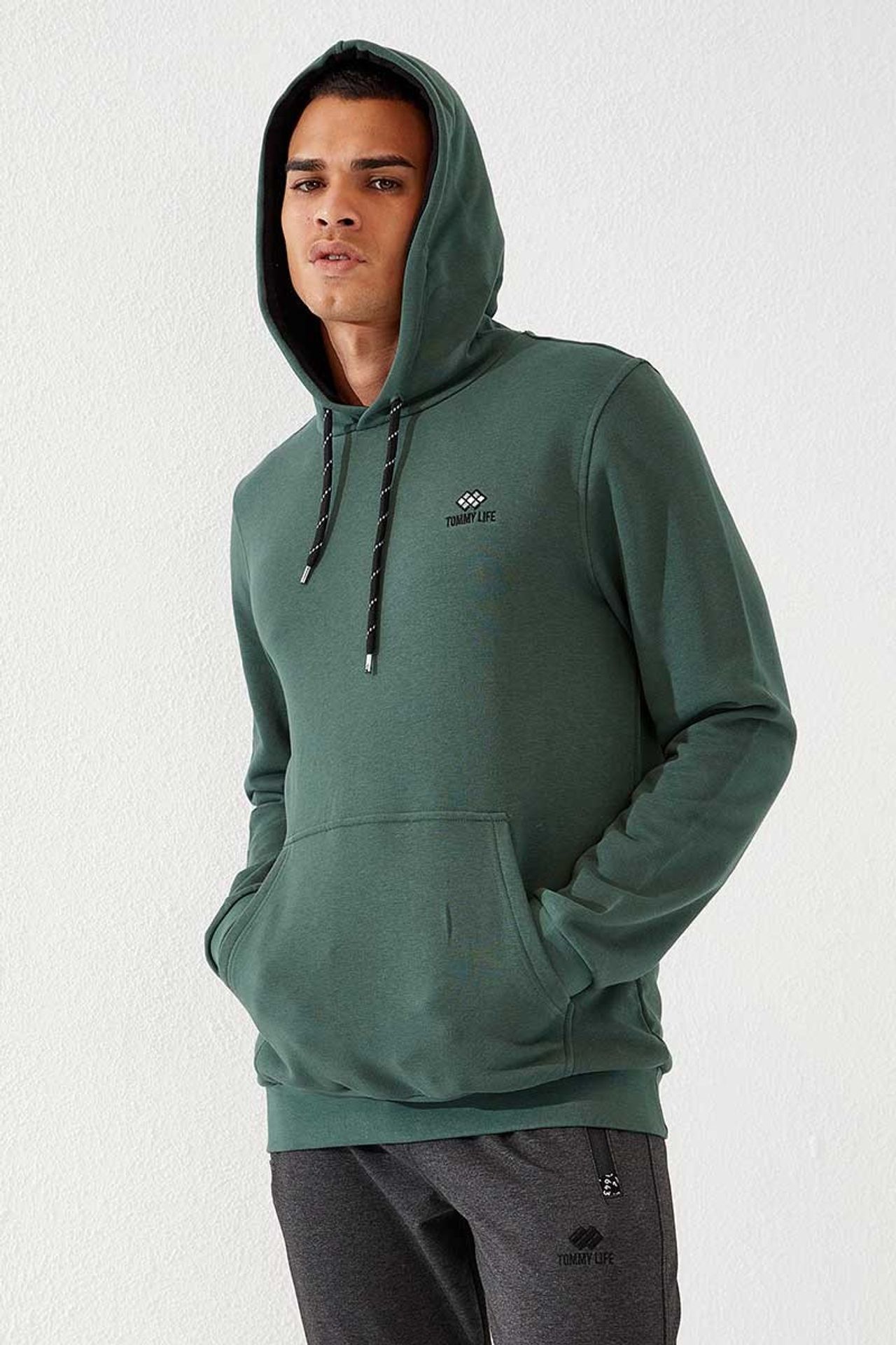 TOMMY Men's Solid Hooded Sweatshirt With Pocket 3
