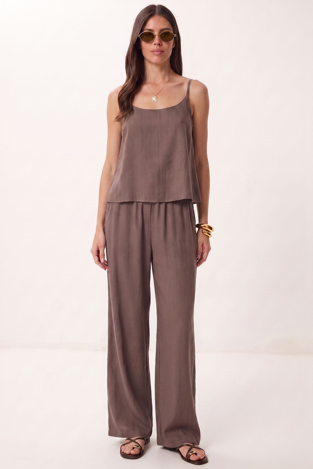 ISTANBUL V-Neck Sleeveless Two-Piece Coord Set with Wide Leg Pants 2