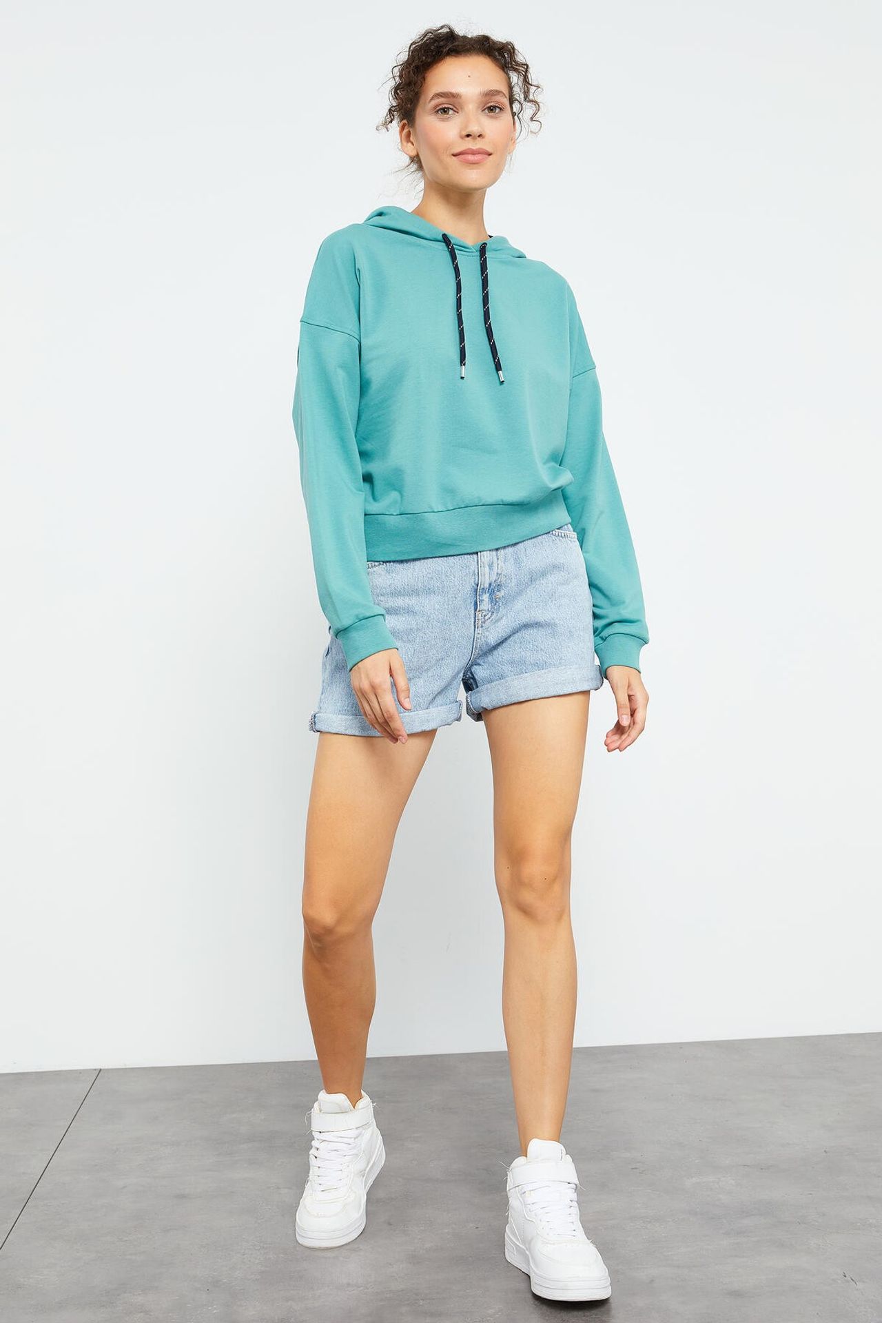 TOMMY Relaxed Hooded Sweatshirt With Tie Detail 2