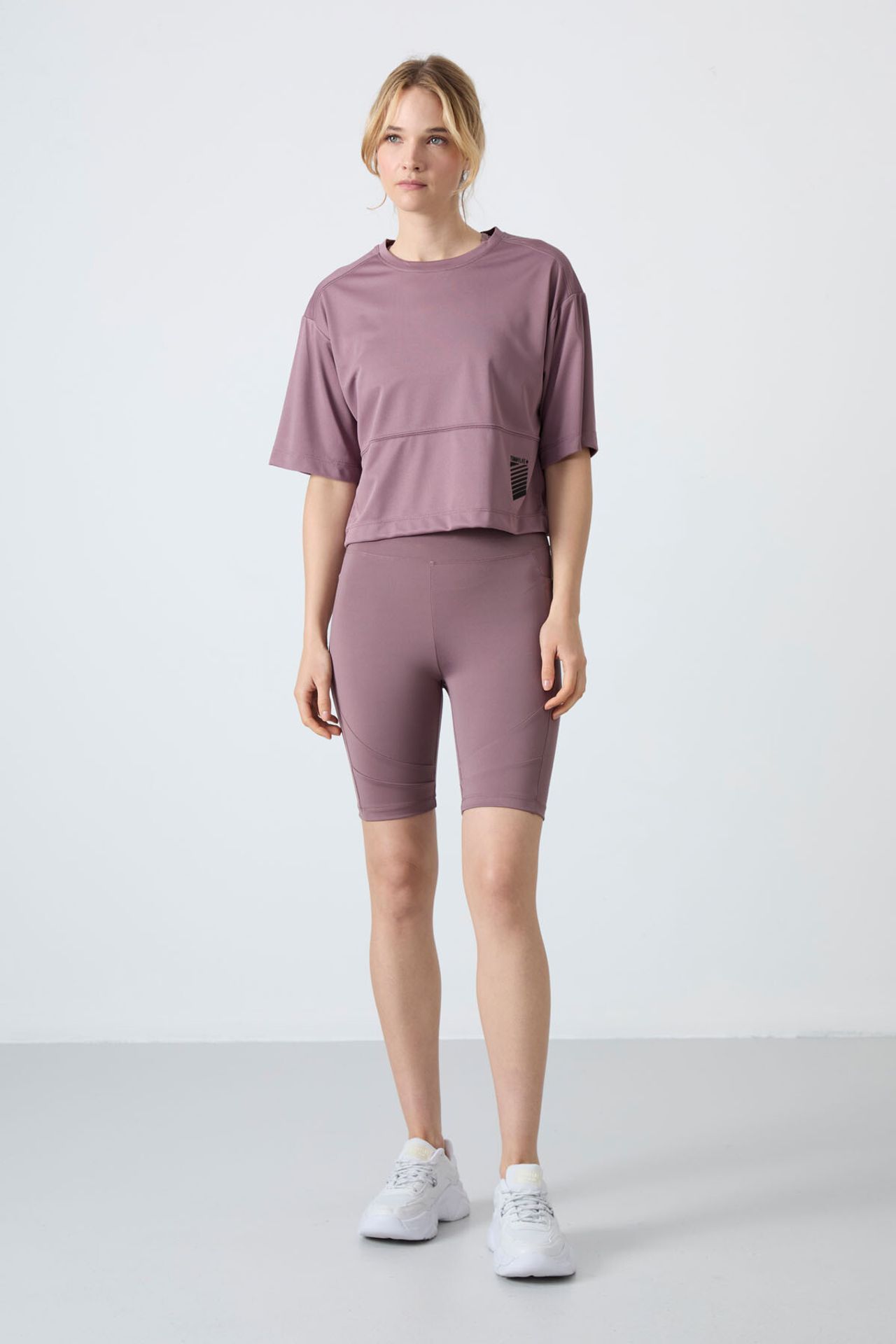 TOMMY Oversized Crew Neck T-Shirt With Pocket 5
