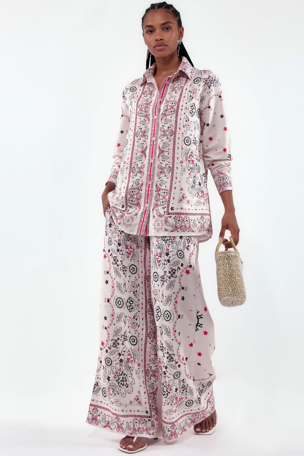MSN Paisley Shirt And Wide-Leg Pants Set 1