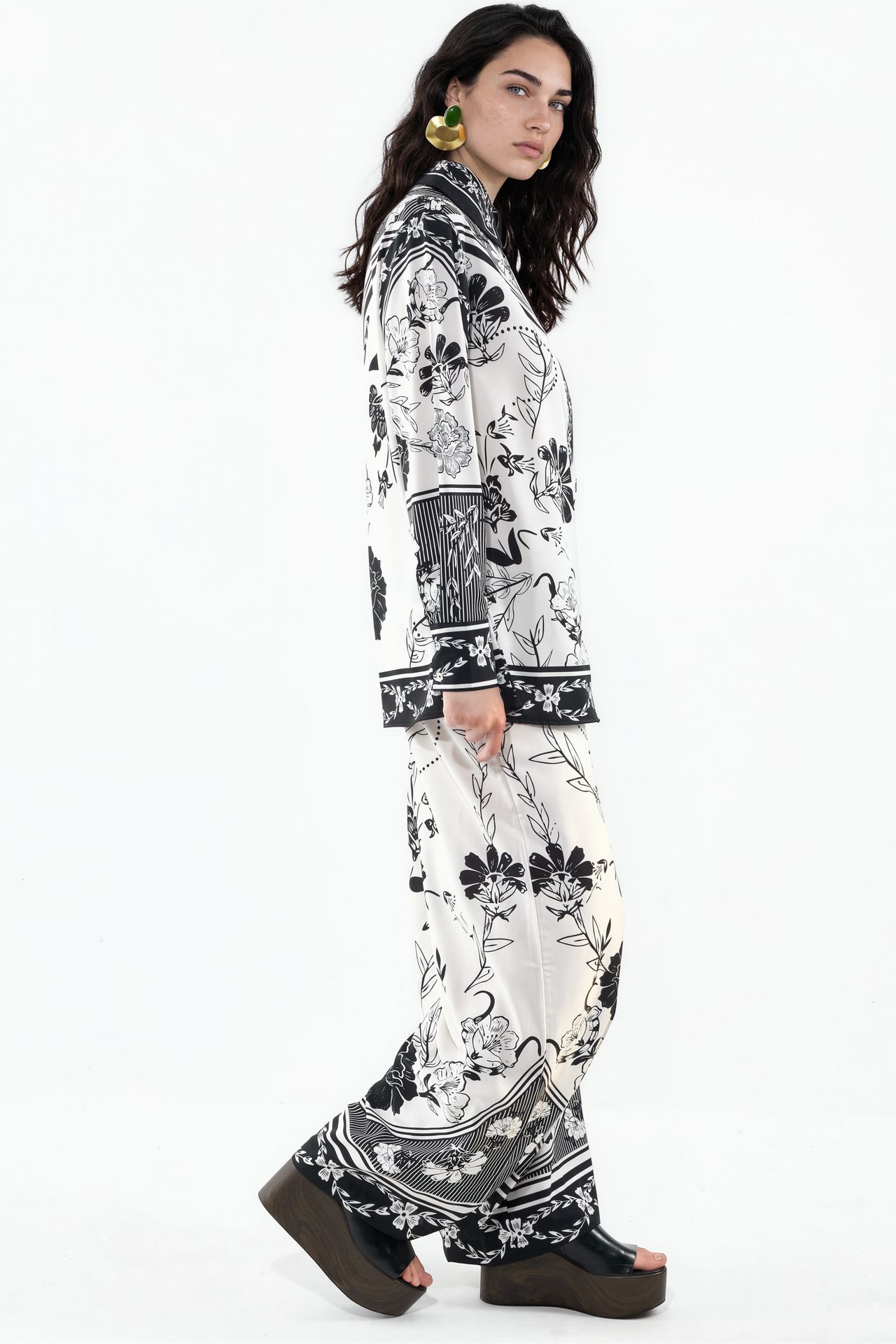 MSN Floral Shirt And Wide-Leg Pants Coord 2