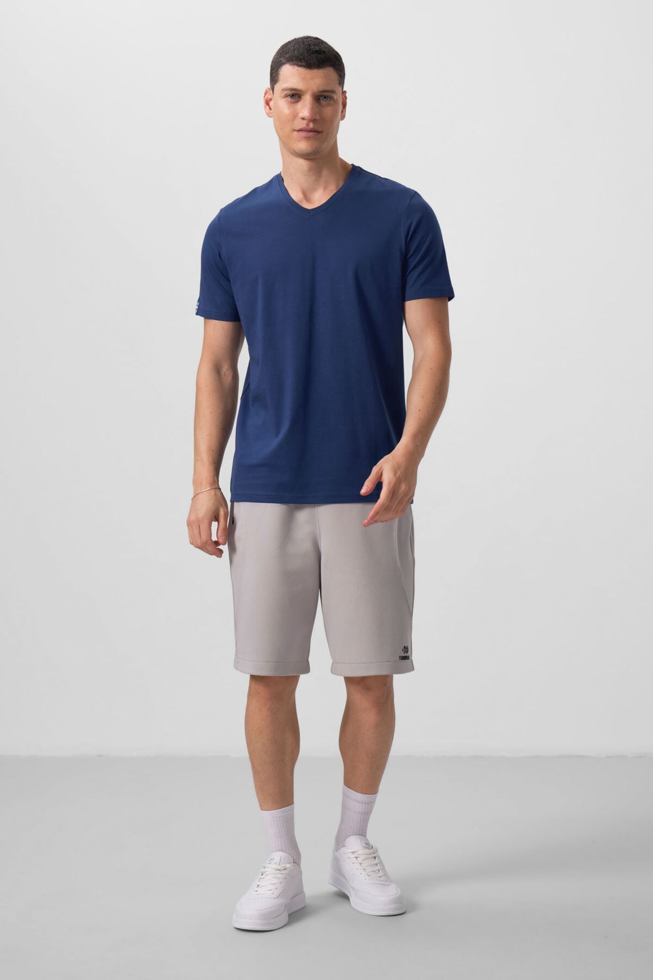 TOMMY Men's V-Neck Short Sleeve T-Shirt 3