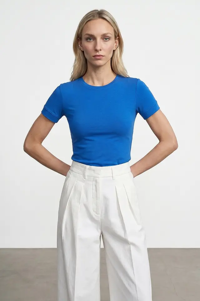 DILVIN Women's Slim Fit Crew Neck T-Shirt