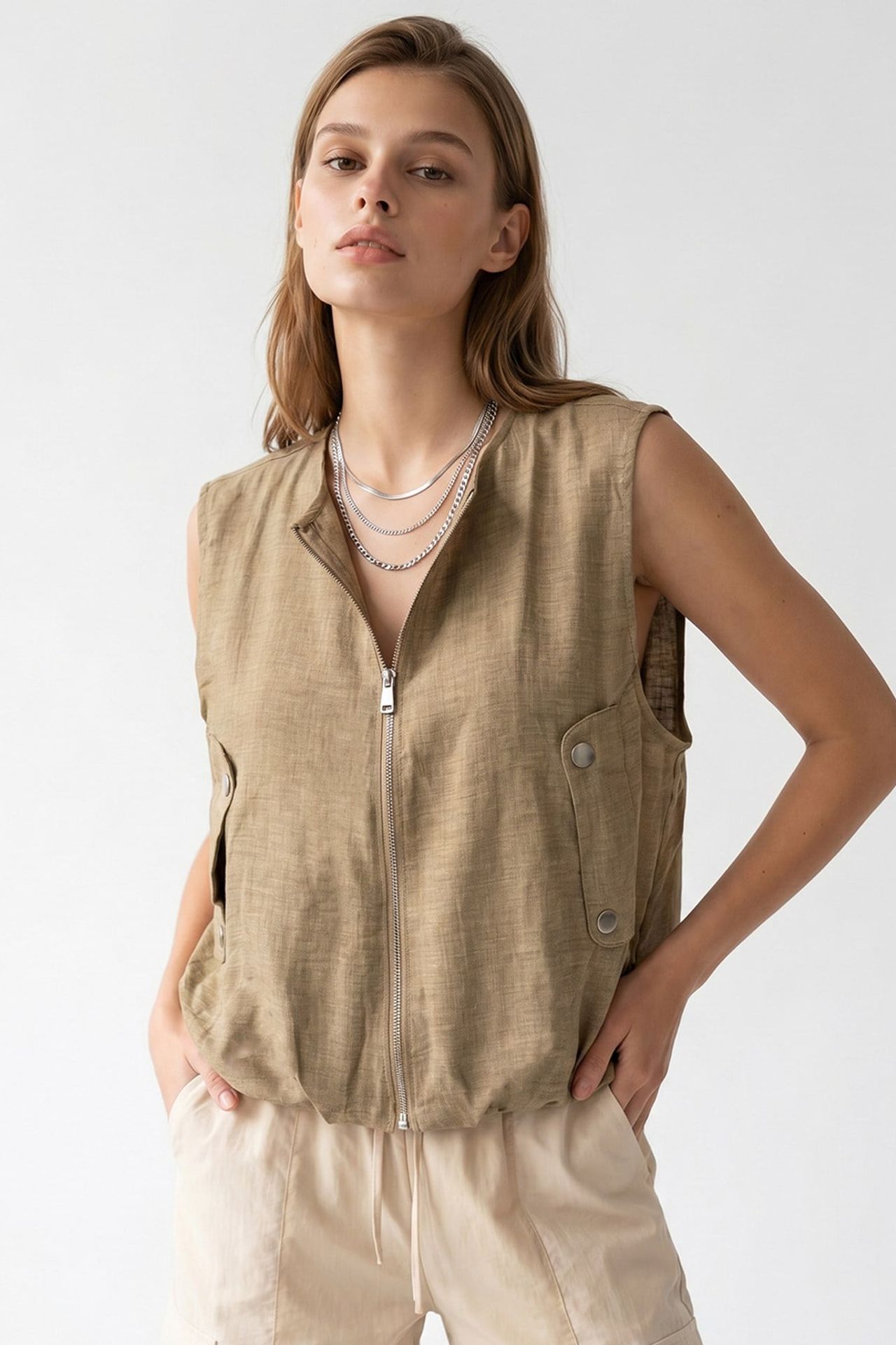 MIXRAY Women's Woven Poplin Waistcoat With Zip Front 4