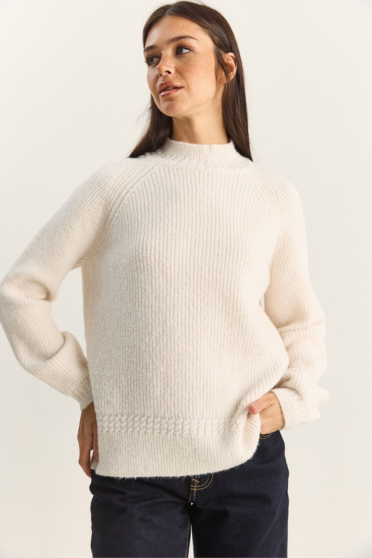 LUCCI Oversized Crew Neck Knit Sweater 5