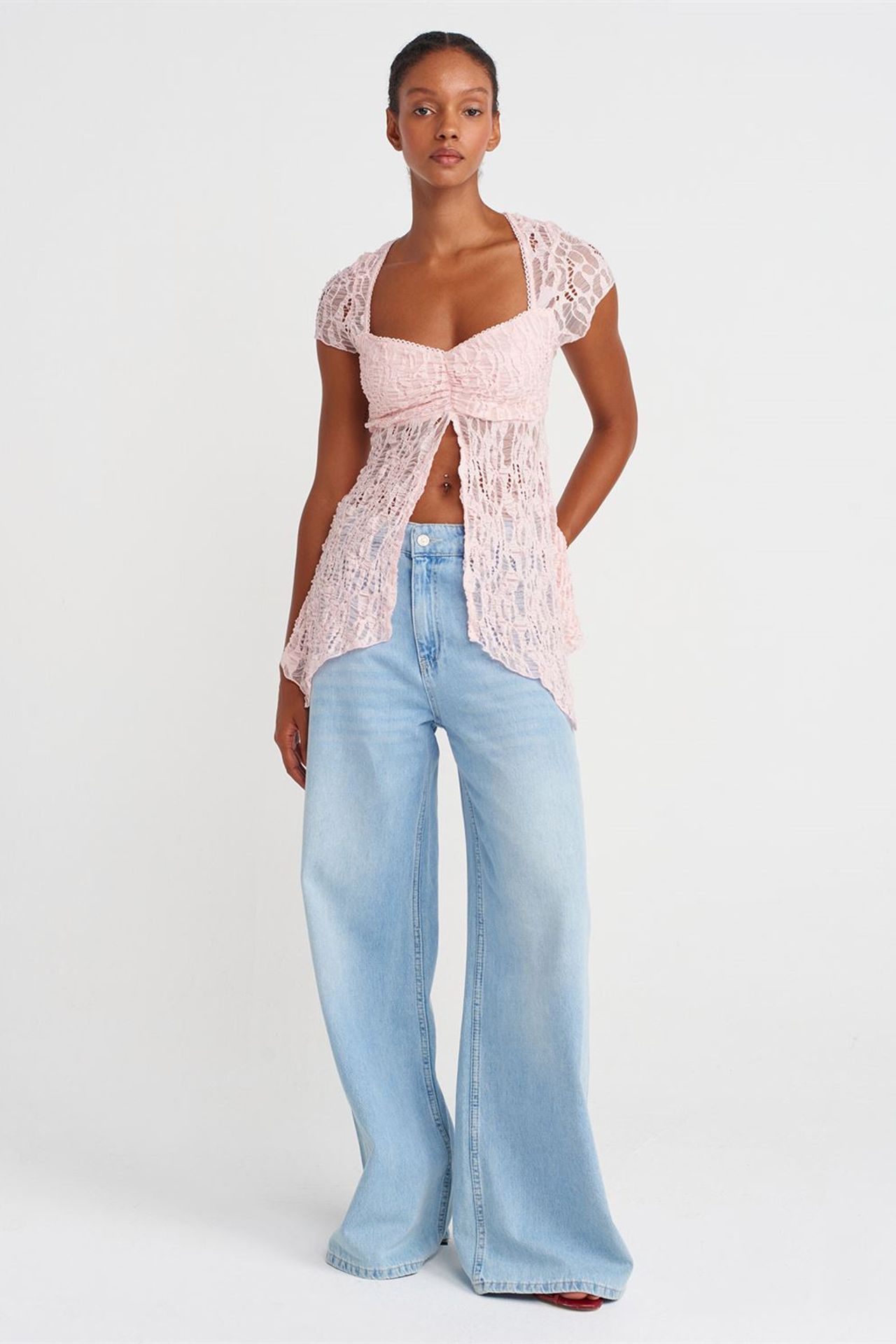 DILVIN Slim Fit Lace Square-neck Top 4