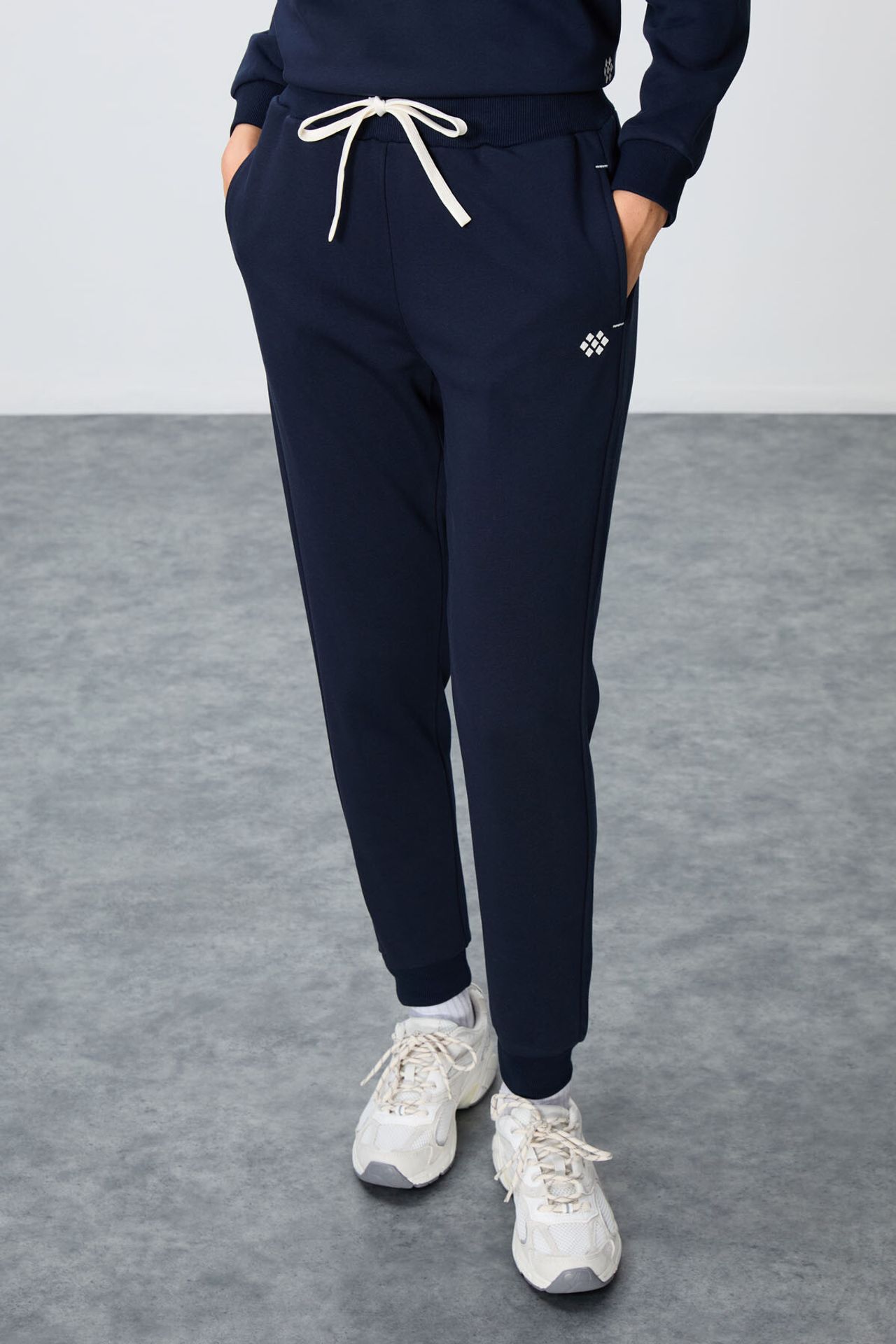 TOMMY Oversized Ribbed Sweatshirt And Pants Set 4
