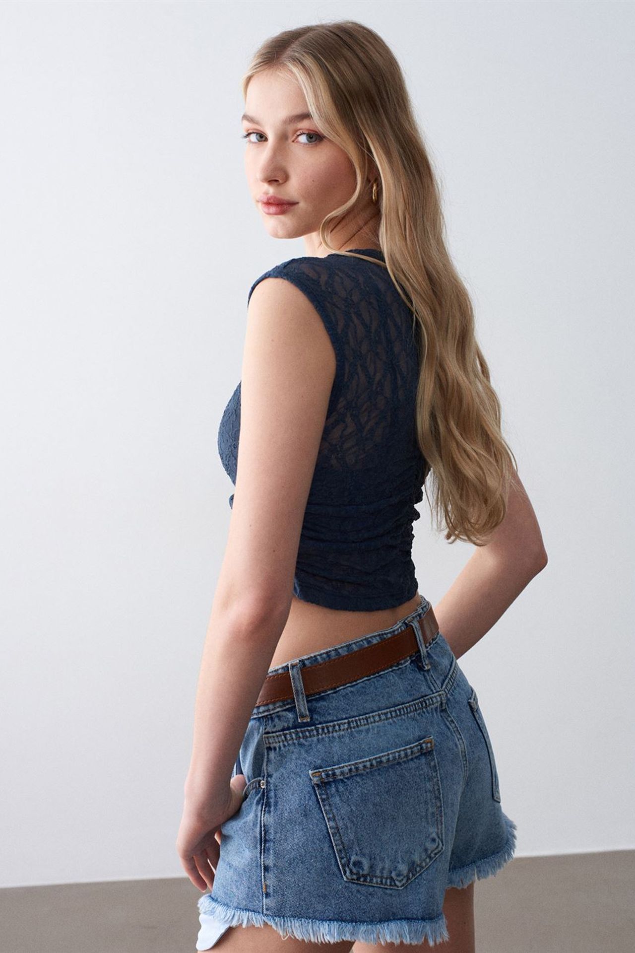DILVIN Sleeveless Lace Ribbed Blouse 2