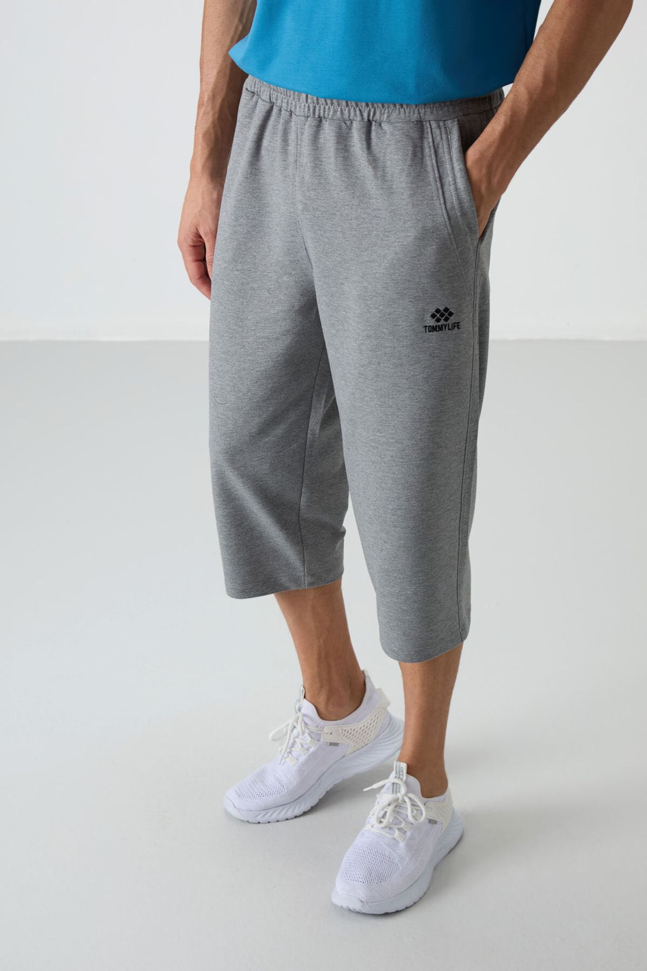 TOMMY Men's Jersey Capri Shorts 2