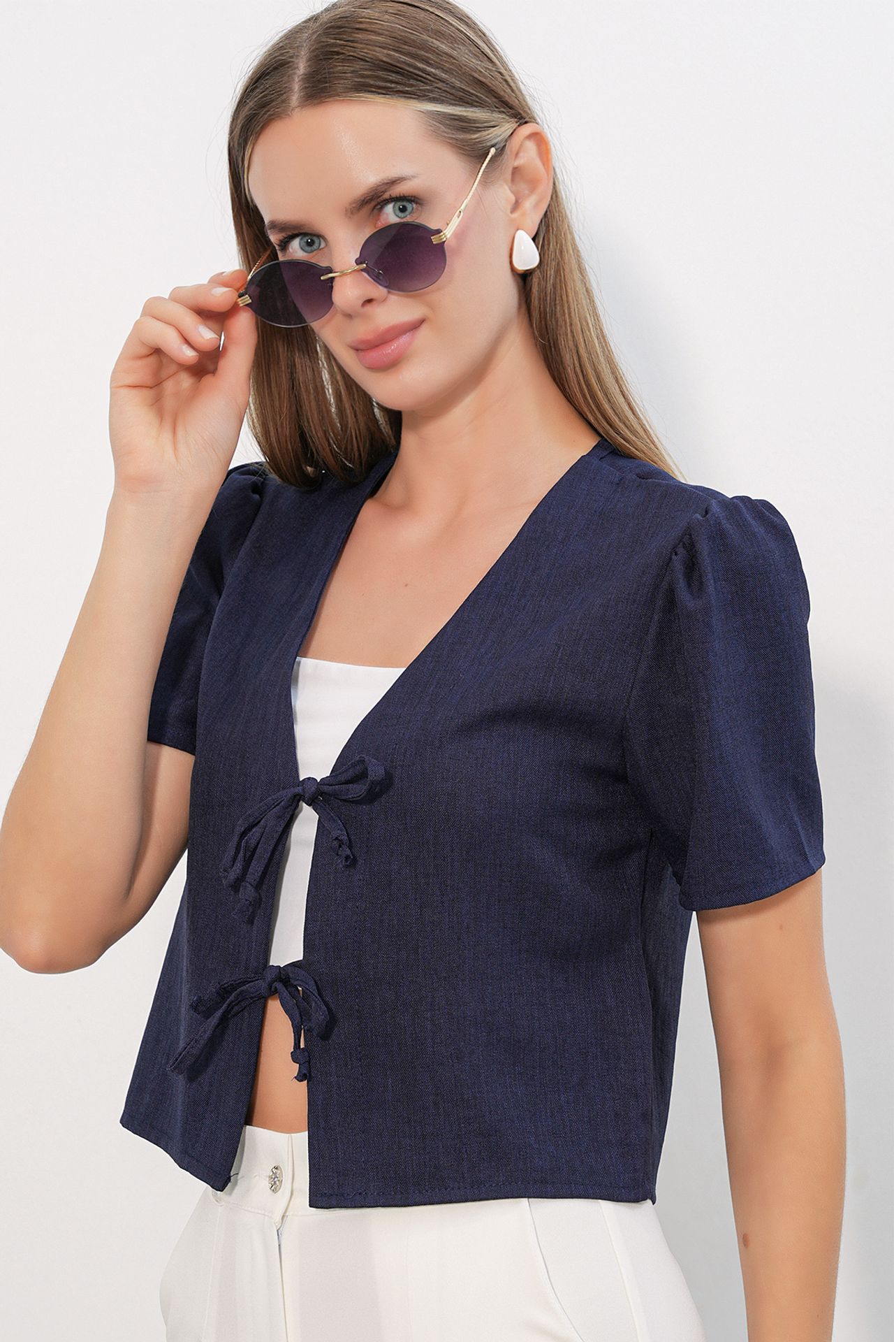 BDART Textured V-Neck Linen Blend Crop Top 3