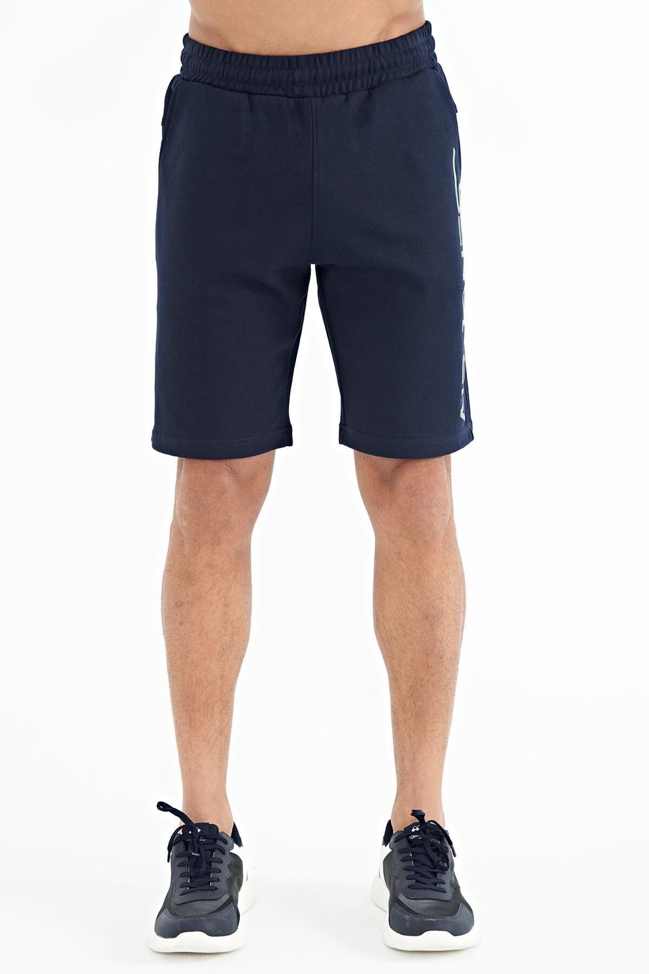 TOMMY Men's Printed Fleece Sweat Shorts 2