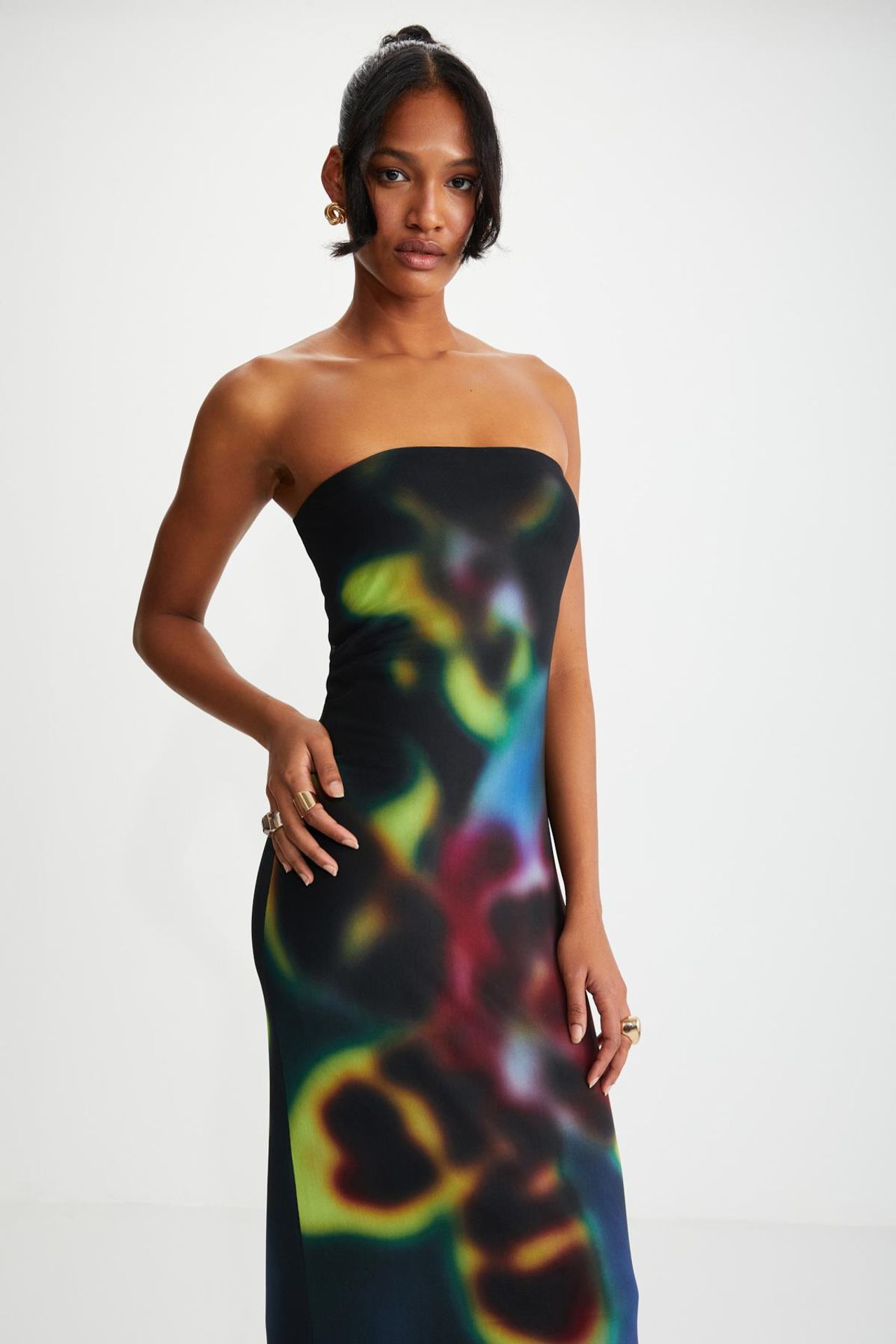 ETHIQUET Simple Midi Dress With Clean Silhouette 2