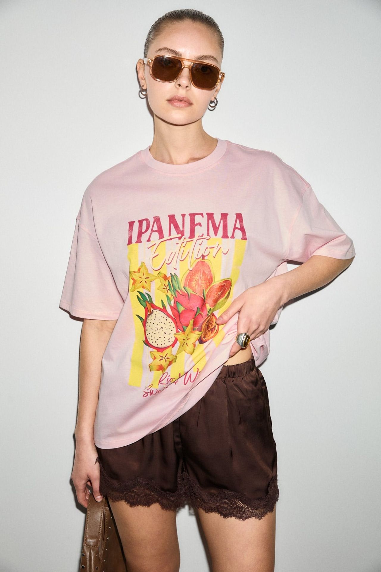 GRIMELANGE Oversized Crew Neck Printed T-Shirt 1