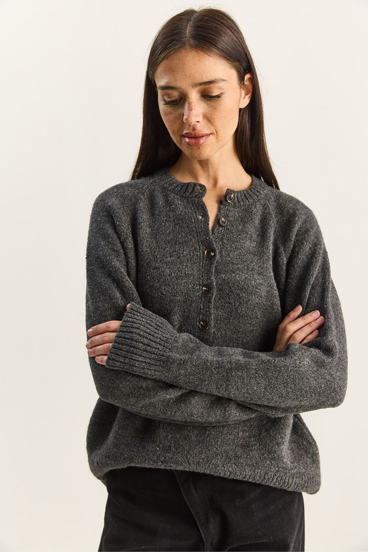 LUCCI Relaxed Fit Button Collar Knit Sweater 4