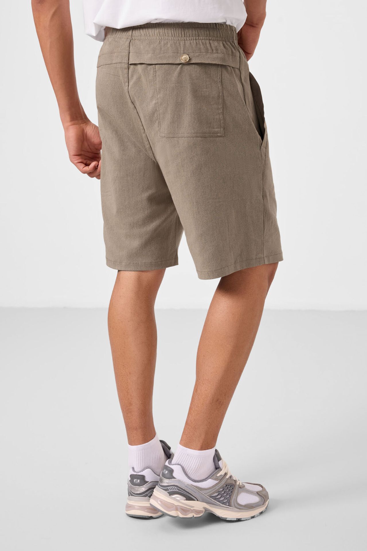 TOMMY Men's Woven Chino Shorts 6