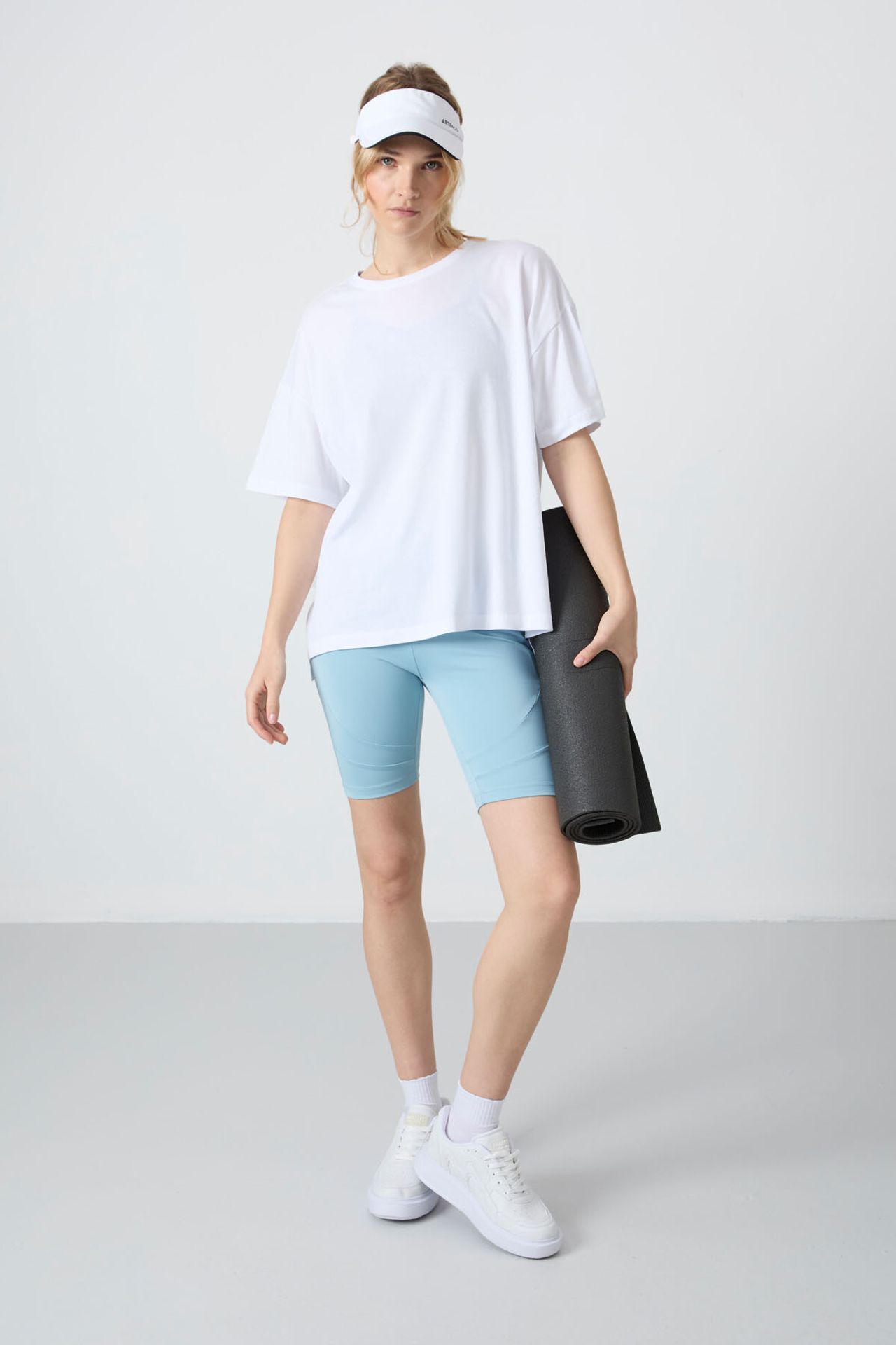 TOMMY High-Waist Short Sports Leggings
