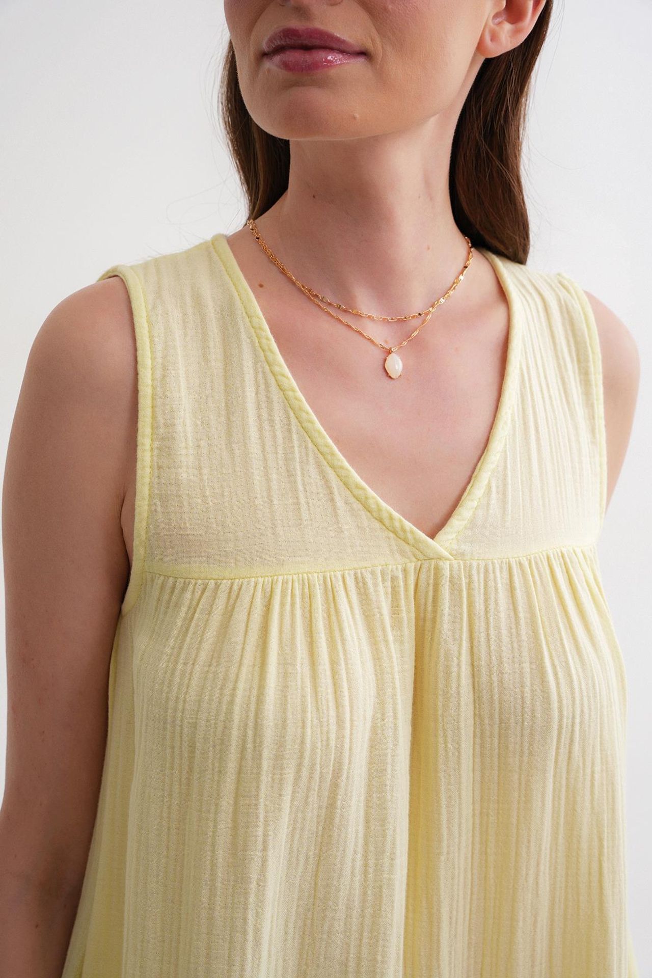 Mixray Sleeveless V-Neck Muslin Midi Dress with Pockets 6
