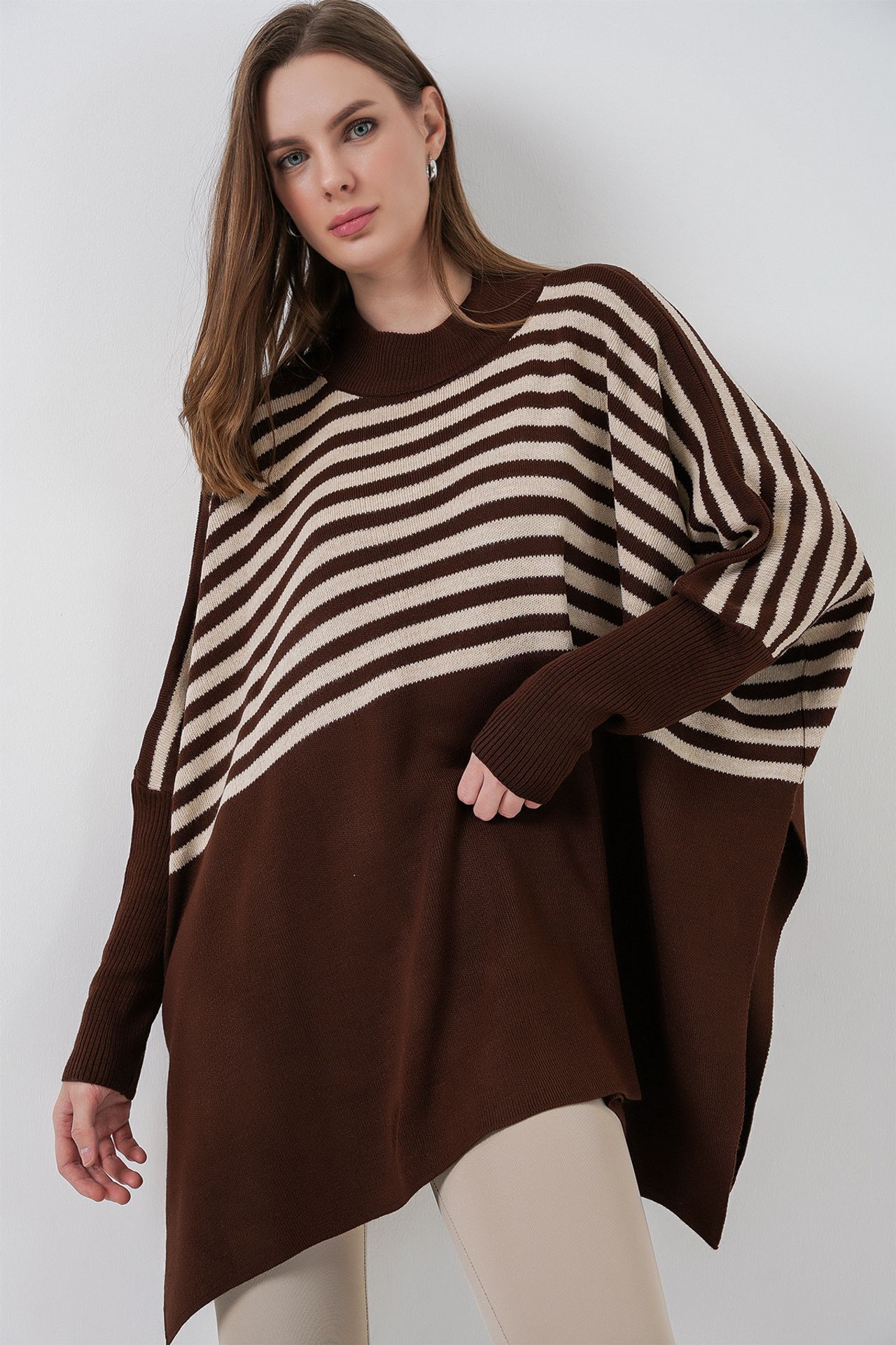 BDART Oversized Acrylic Crew Neck Jumper 4