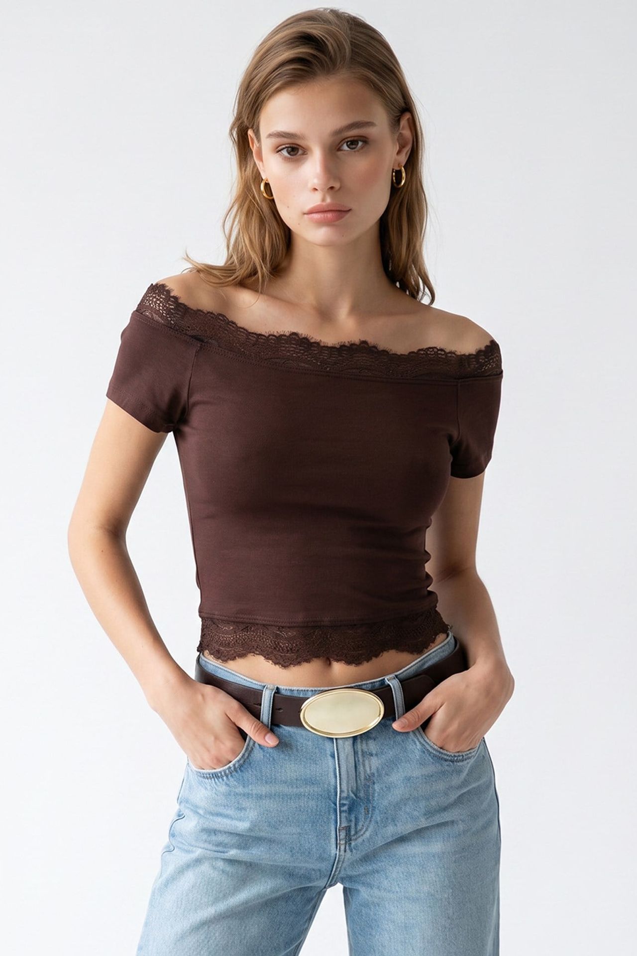 MIXRAY Embroidered Slim-fit Boat Neck Crop Top 3