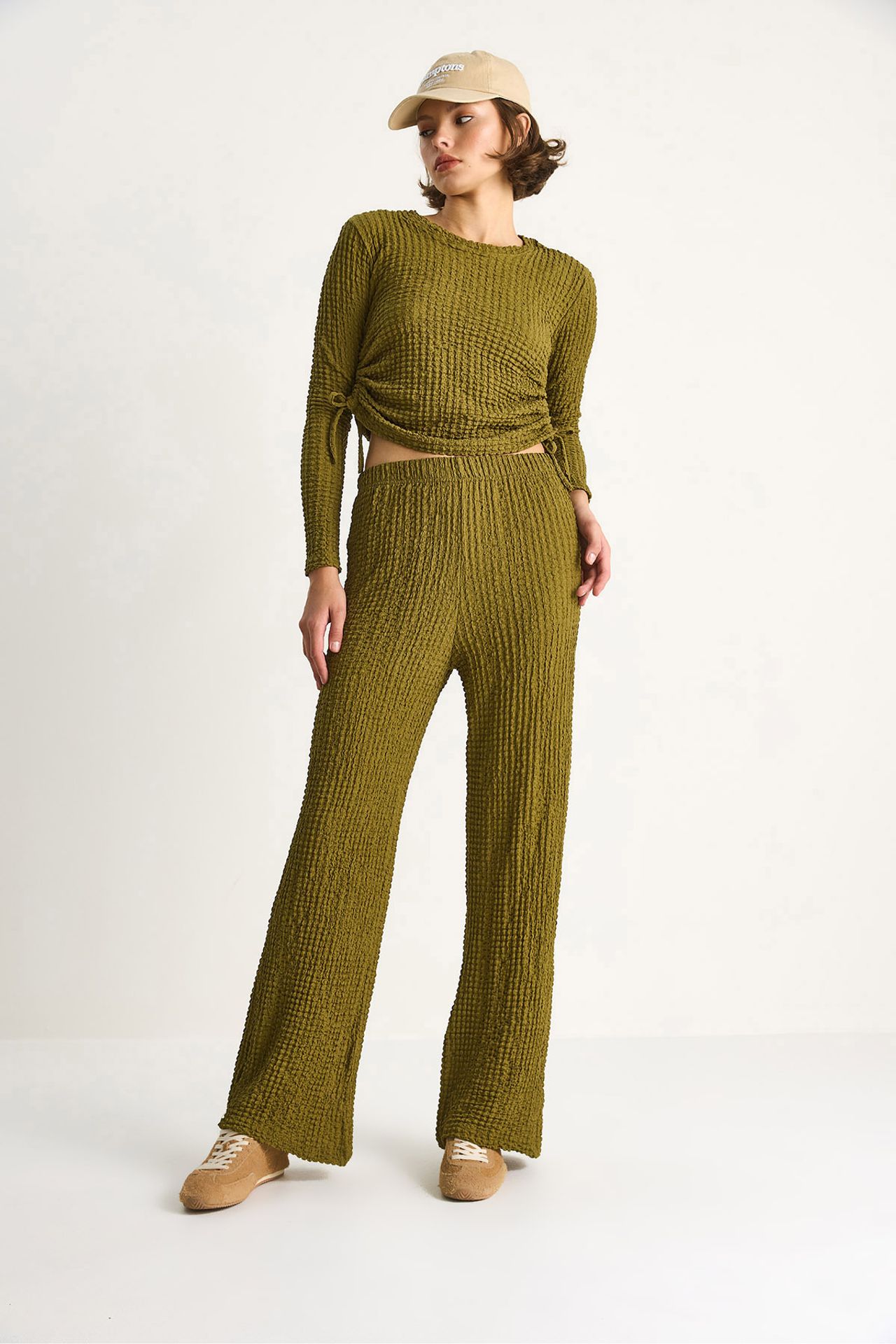 LUCCI Fitted Two-Piece Coord Set with Flared Pants 2
