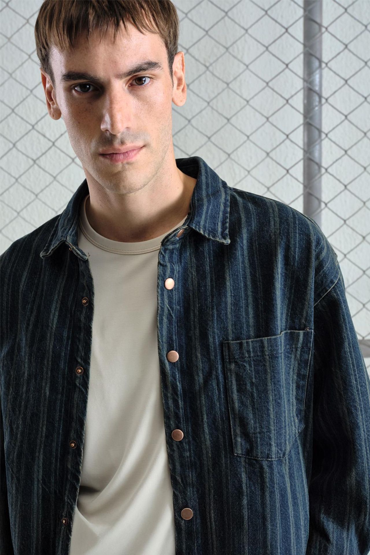 GIESTO Striped Denim Button-Up Shirt with Pocket 2