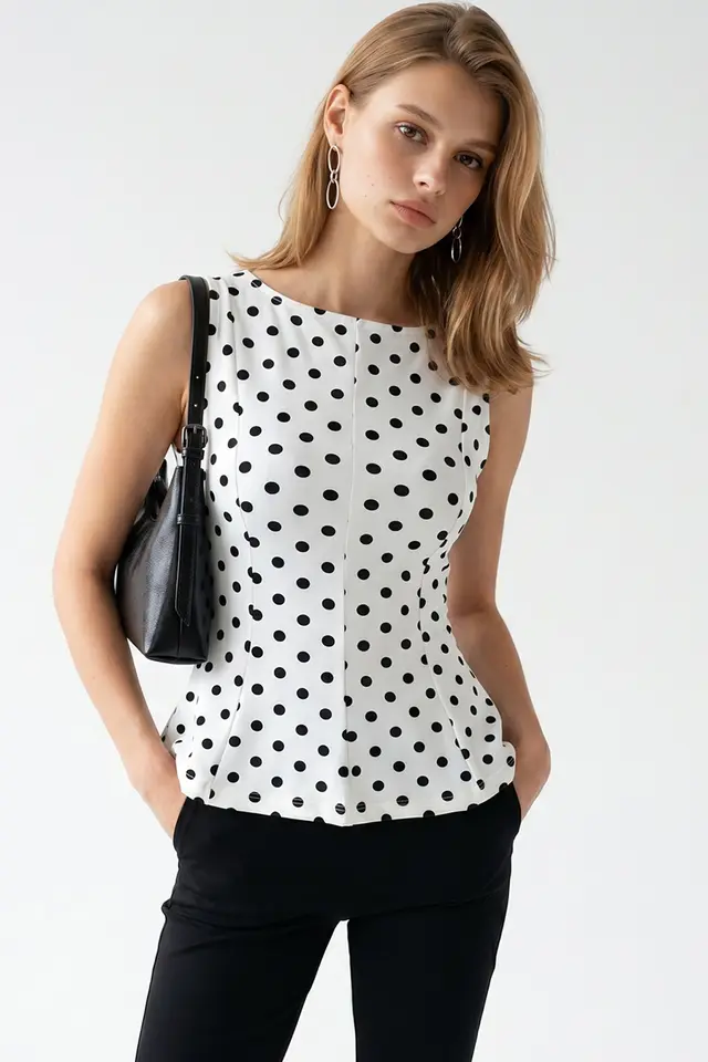 MIXRAY Fitted Polka Dot Peplum Blouse
