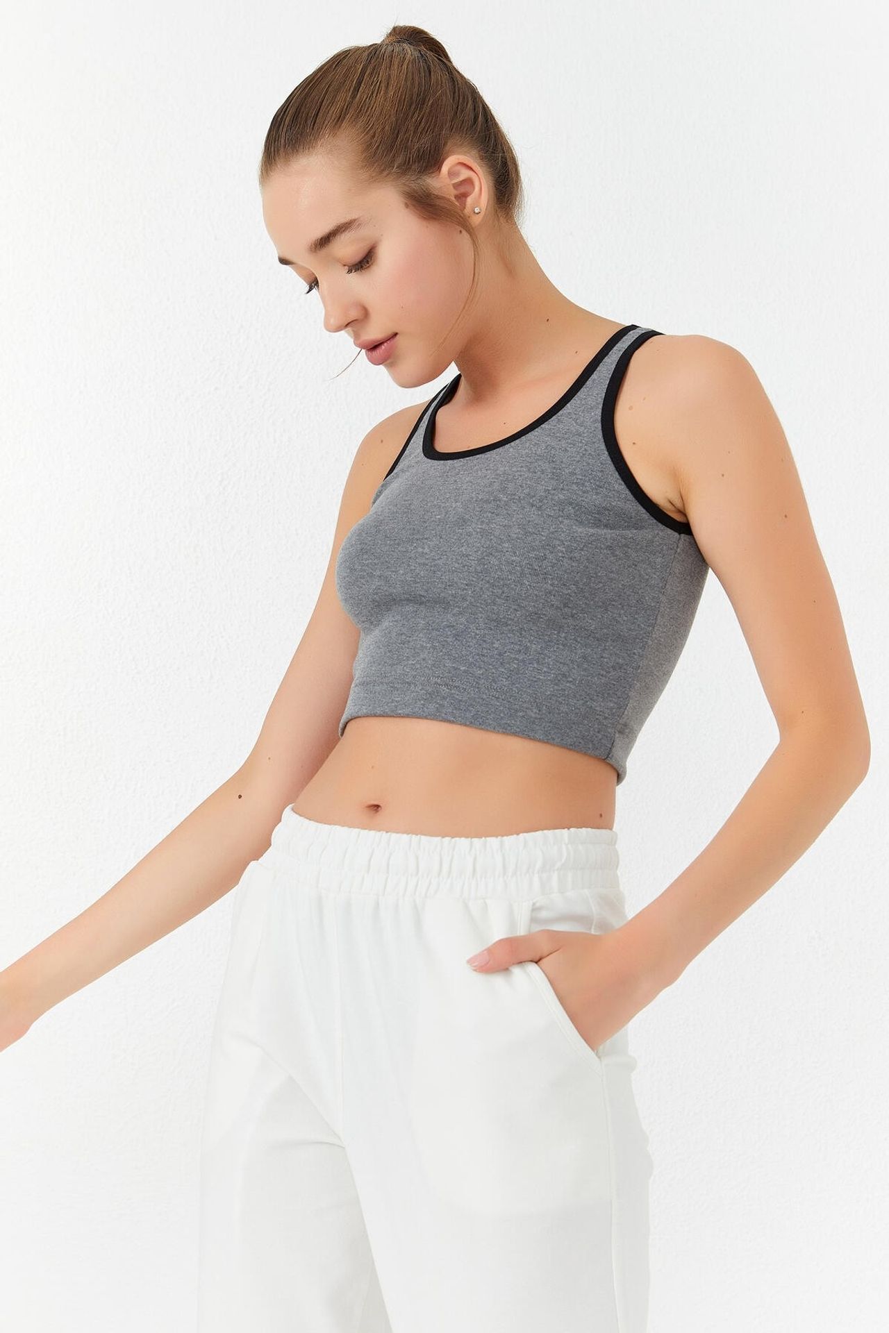 TOMMY Ribbed Sleeveless Crop Top 3