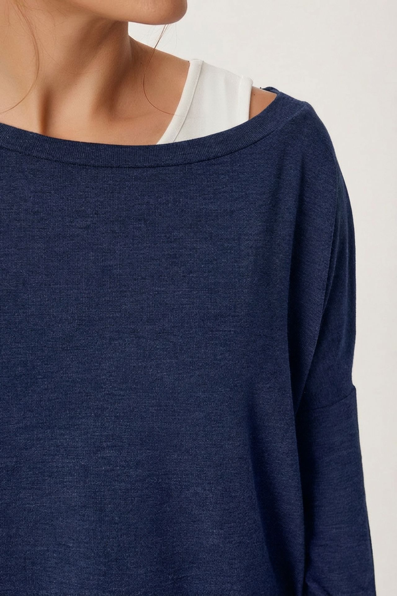 ISTANBUL Boat Neck Long Sleeve Blouse 3