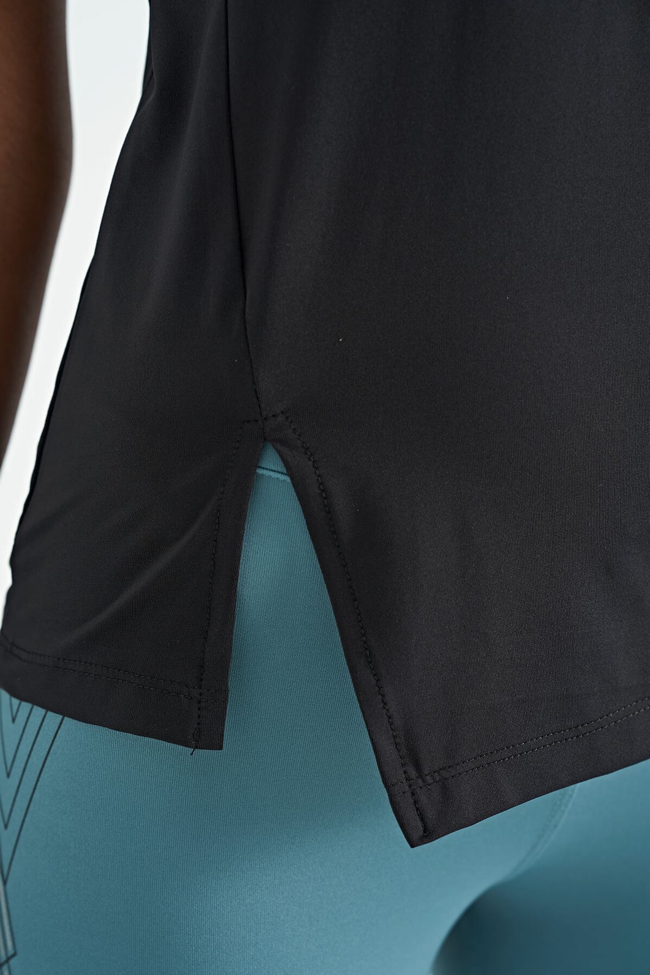 TOMMY Sleeveless Crew Neck Active Top 5