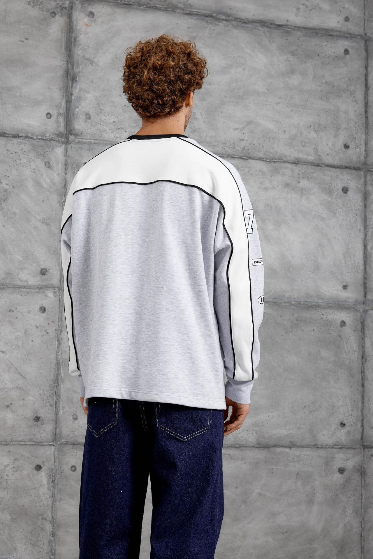 NOMARC Renk bloklu geniş kalıp bisiklet yaka sweatshirt 3