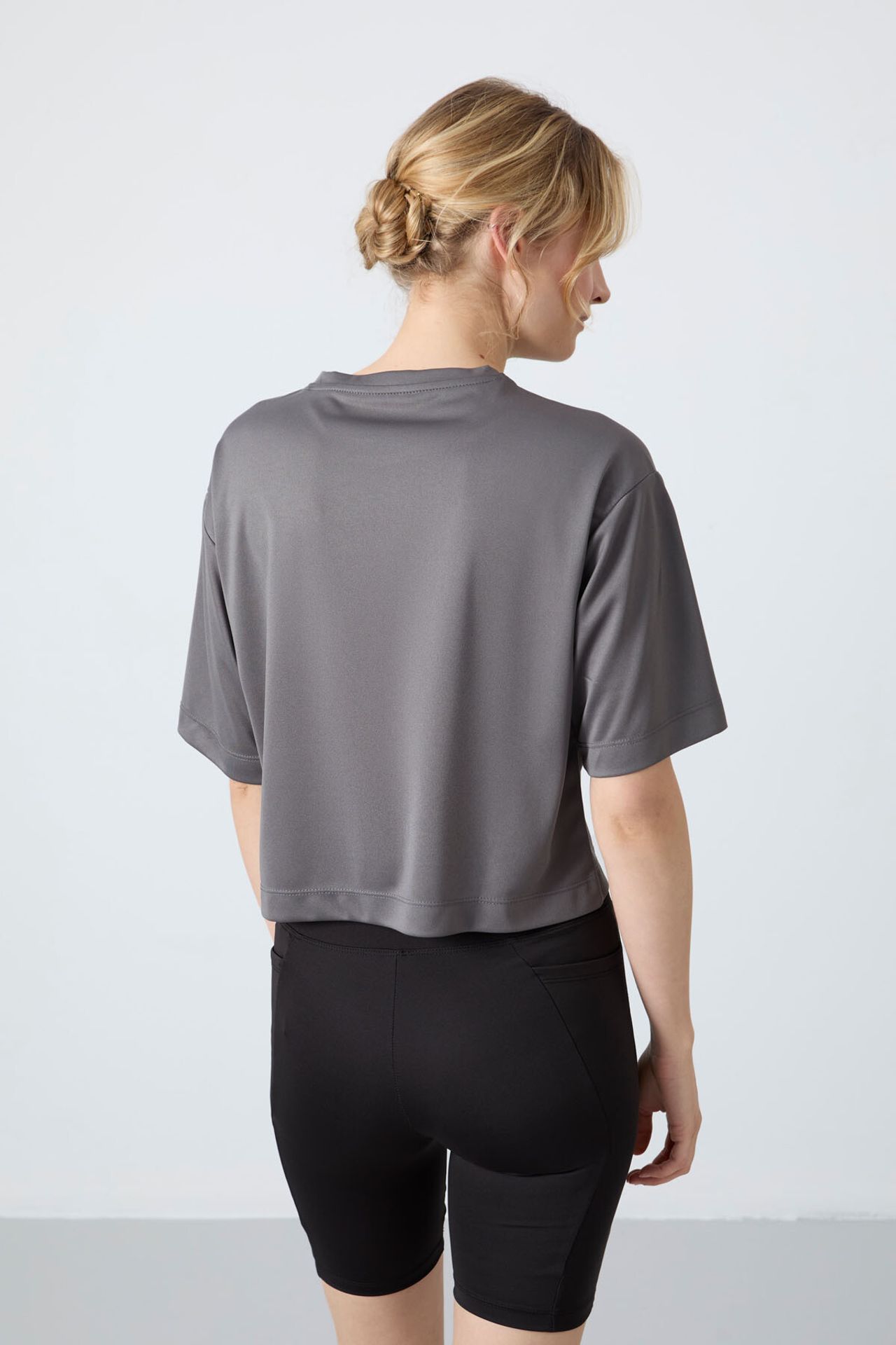 TOMMY Oversized Crew Neck T-Shirt With Pocket 6