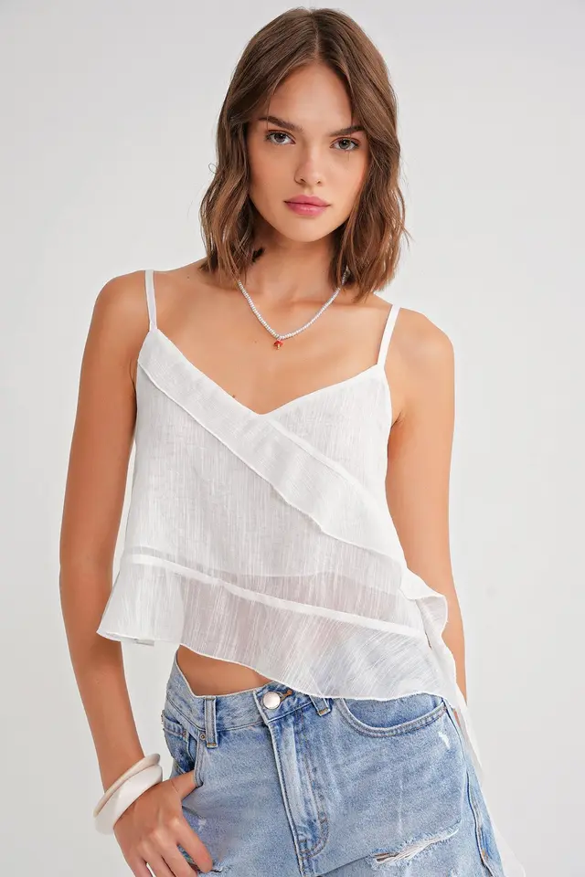 Mixray Frilly Textured V-Neck Crop Top