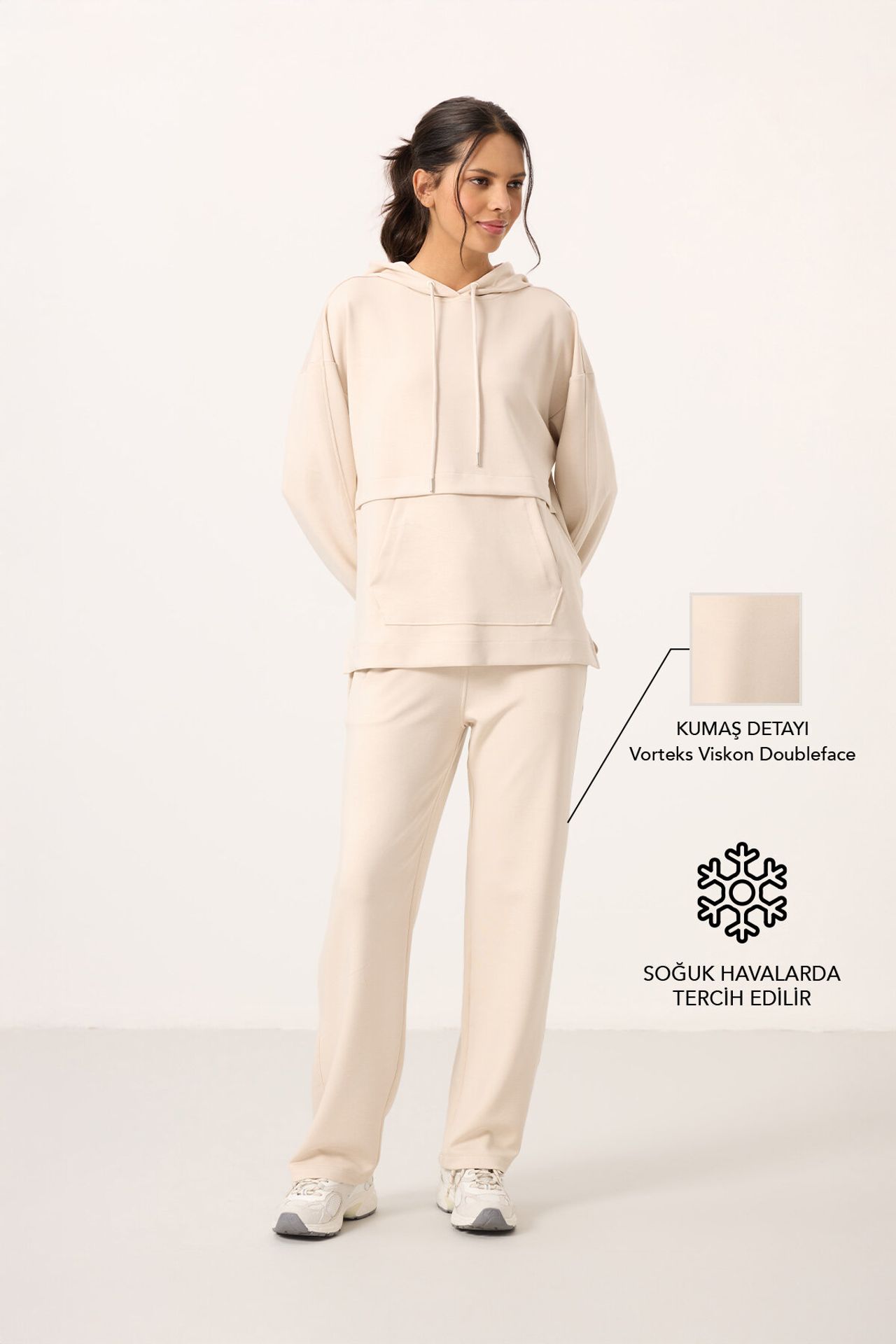 TOMMY Oversized Hooded Sweatshirt And Wide-Leg Pants Set 1
