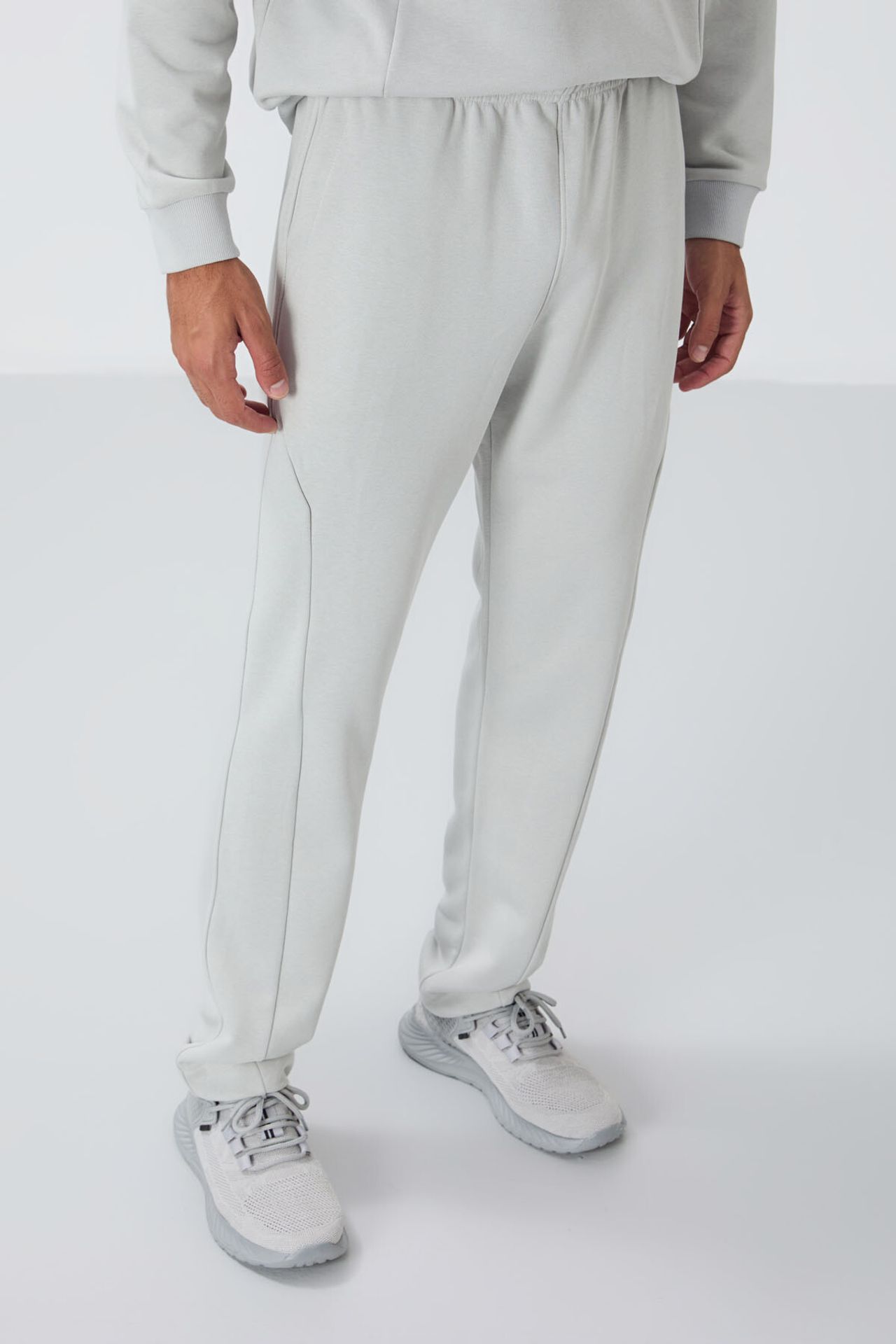 TOMMY Men's Long Sleeve Crew Neck Sweatshirt And Pants Set 3