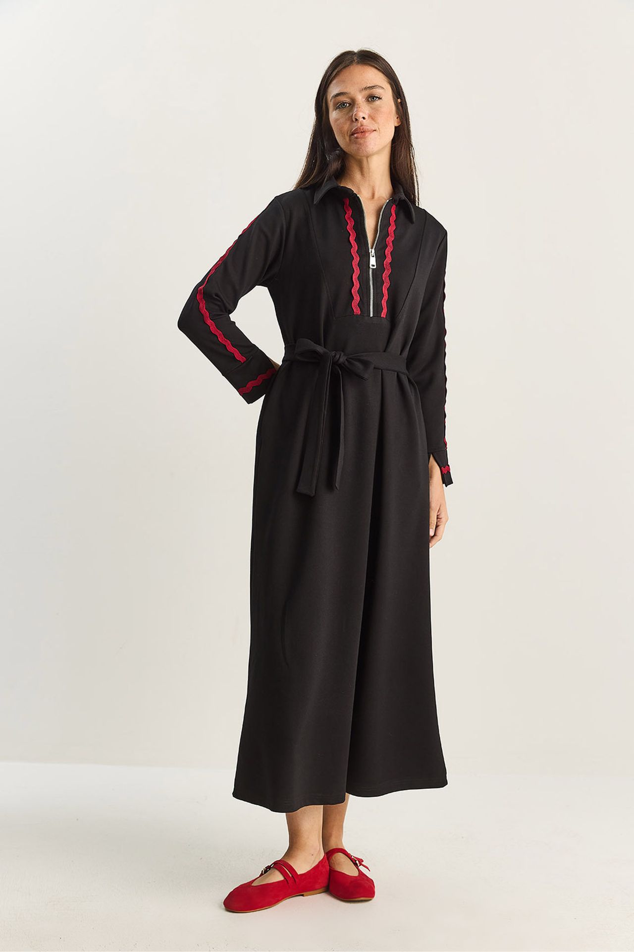 LUCCI Buttoned A-Form Fit Midi Dress with Binding Detail 4