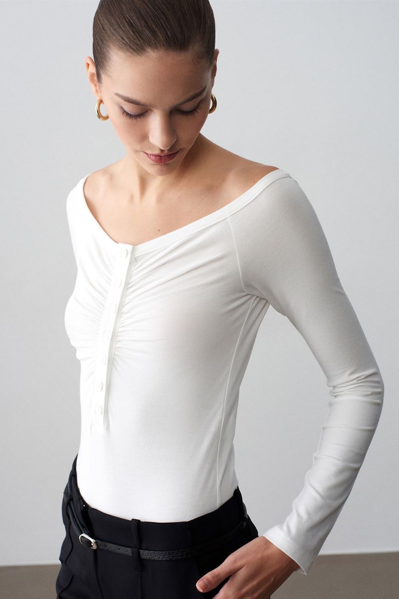 DILVIN Kayık Yaka Slim Fit Body Bluz 1