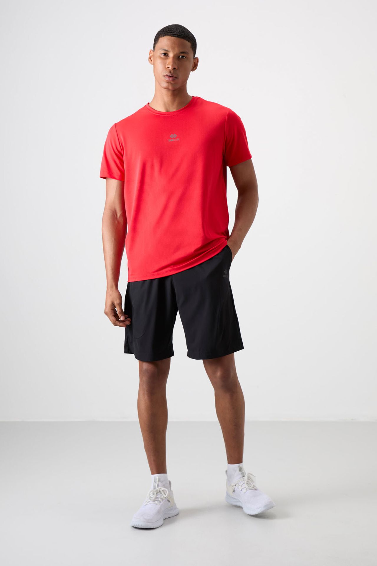 TOMMY Men's Logo Patch Short-Sleeve T-Shirt 3