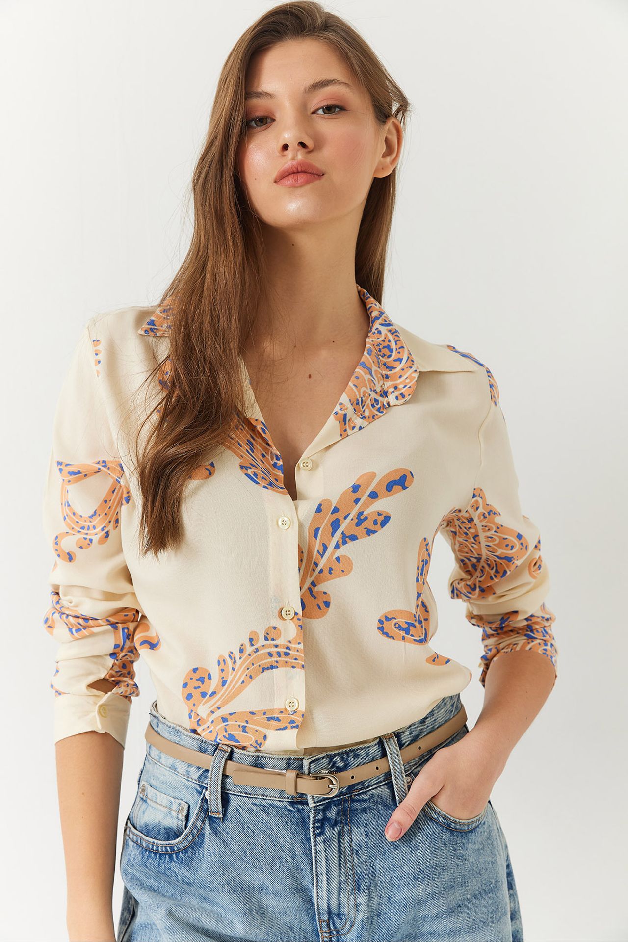 LUCCI Women's Fitted Shirt 5