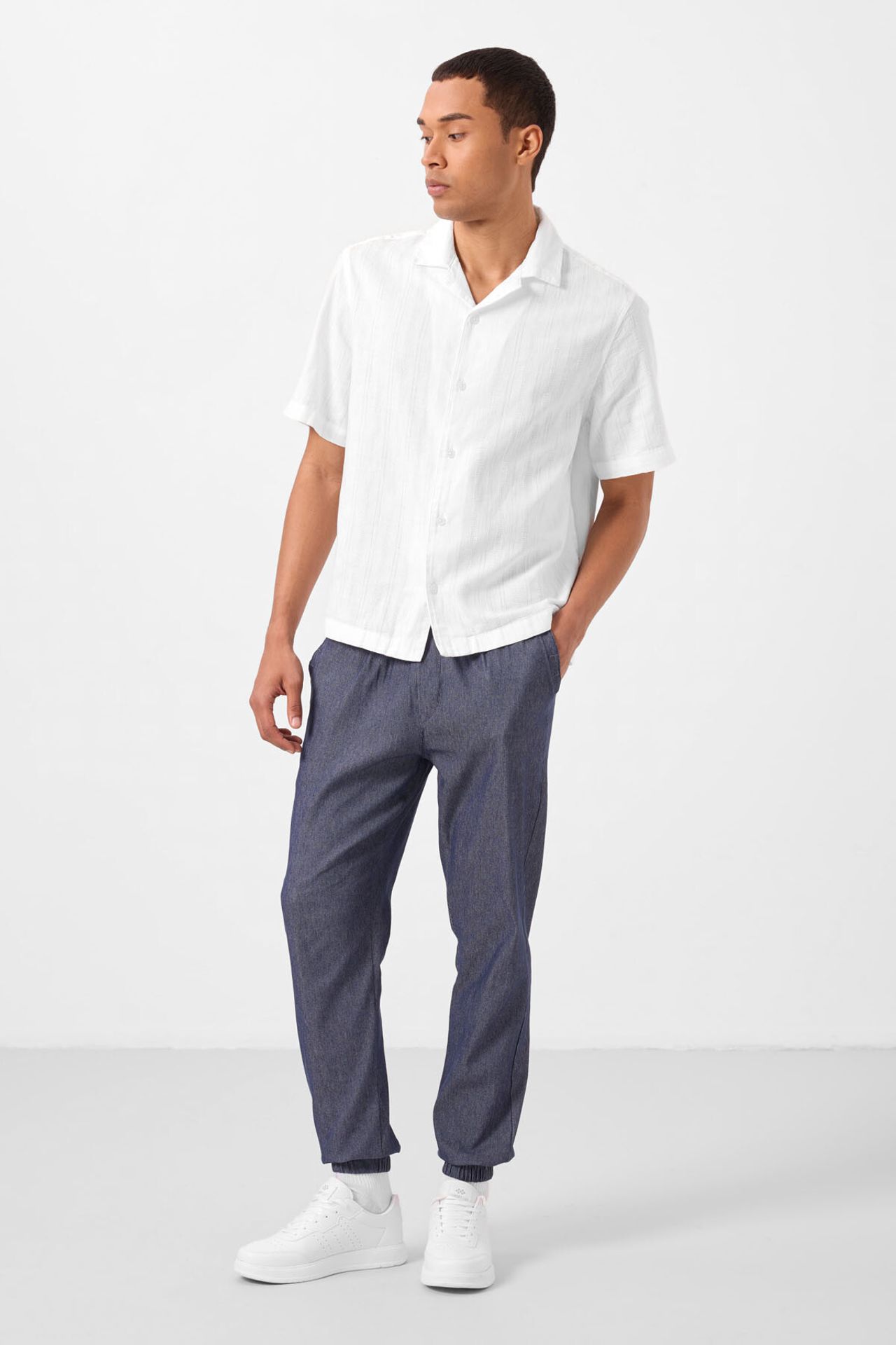 TOMMY Straight-Leg Pull-On Chinos 5