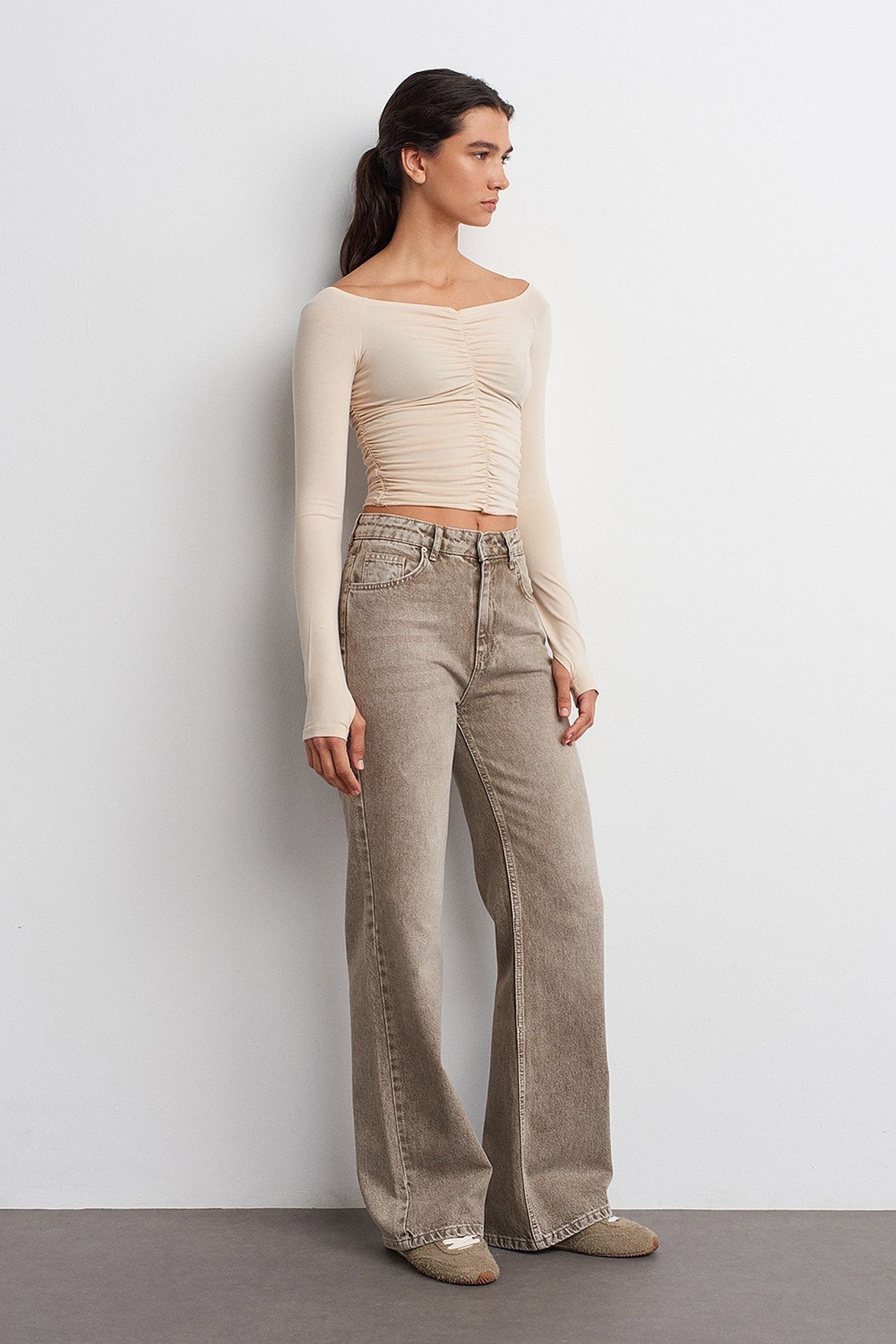 DILVIN Off-Shoulder Crop Top Blouse 5