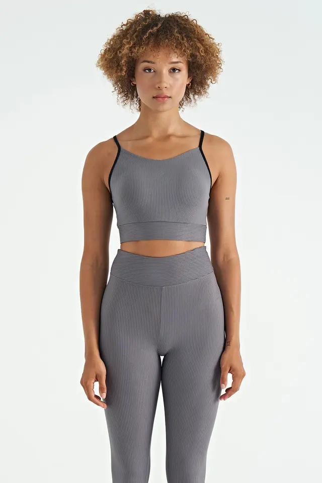 TOMMY Fitted Sleeveless Crop Sports Top