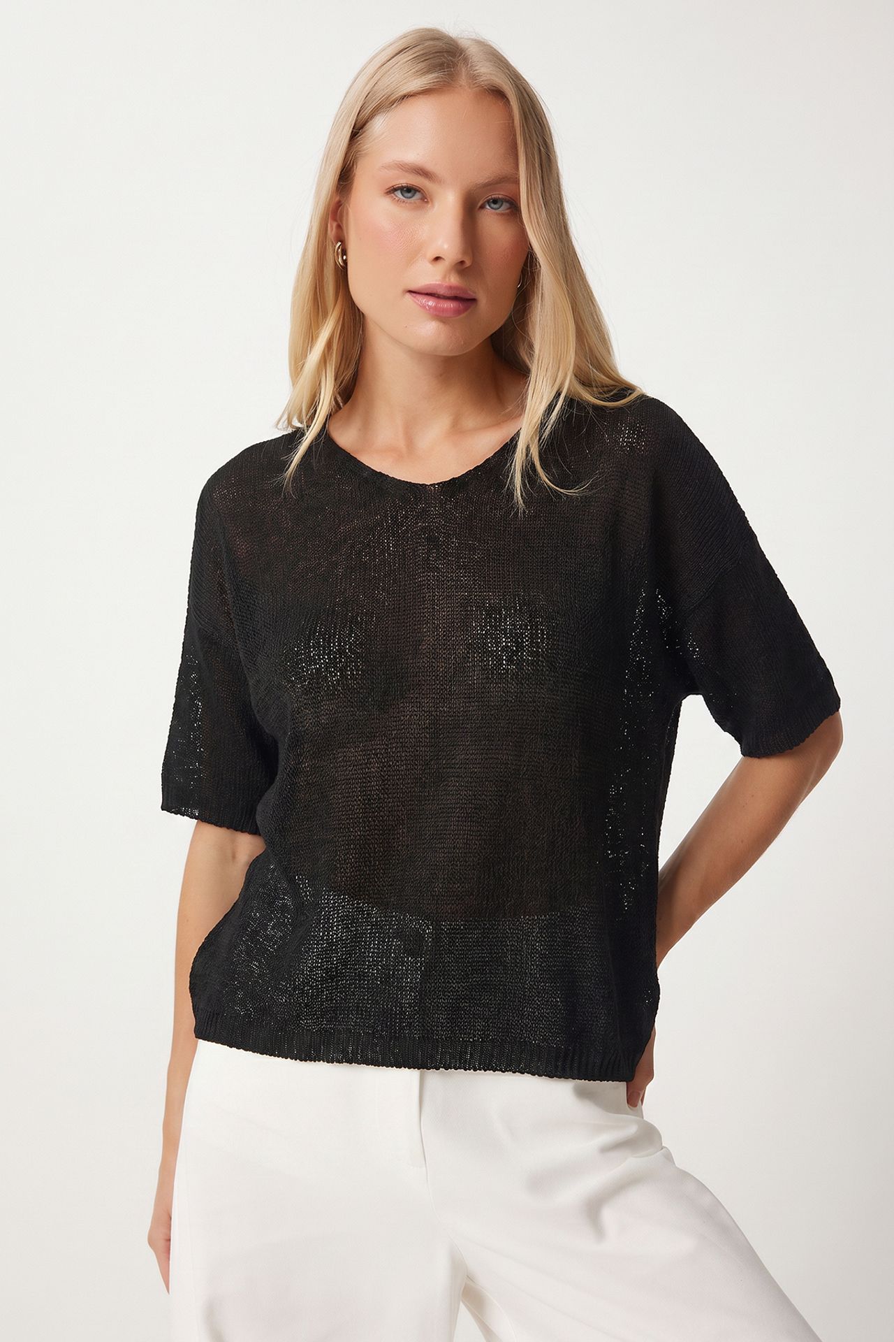 ISTANBUL Women’s V-Neck Knit Top 4