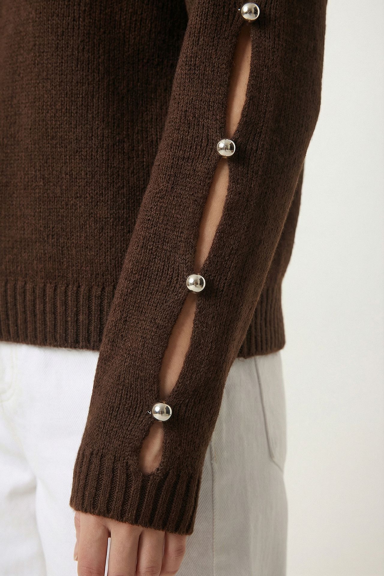 ISTANBUL Crew Neck Cut Out Knit Sweater 5