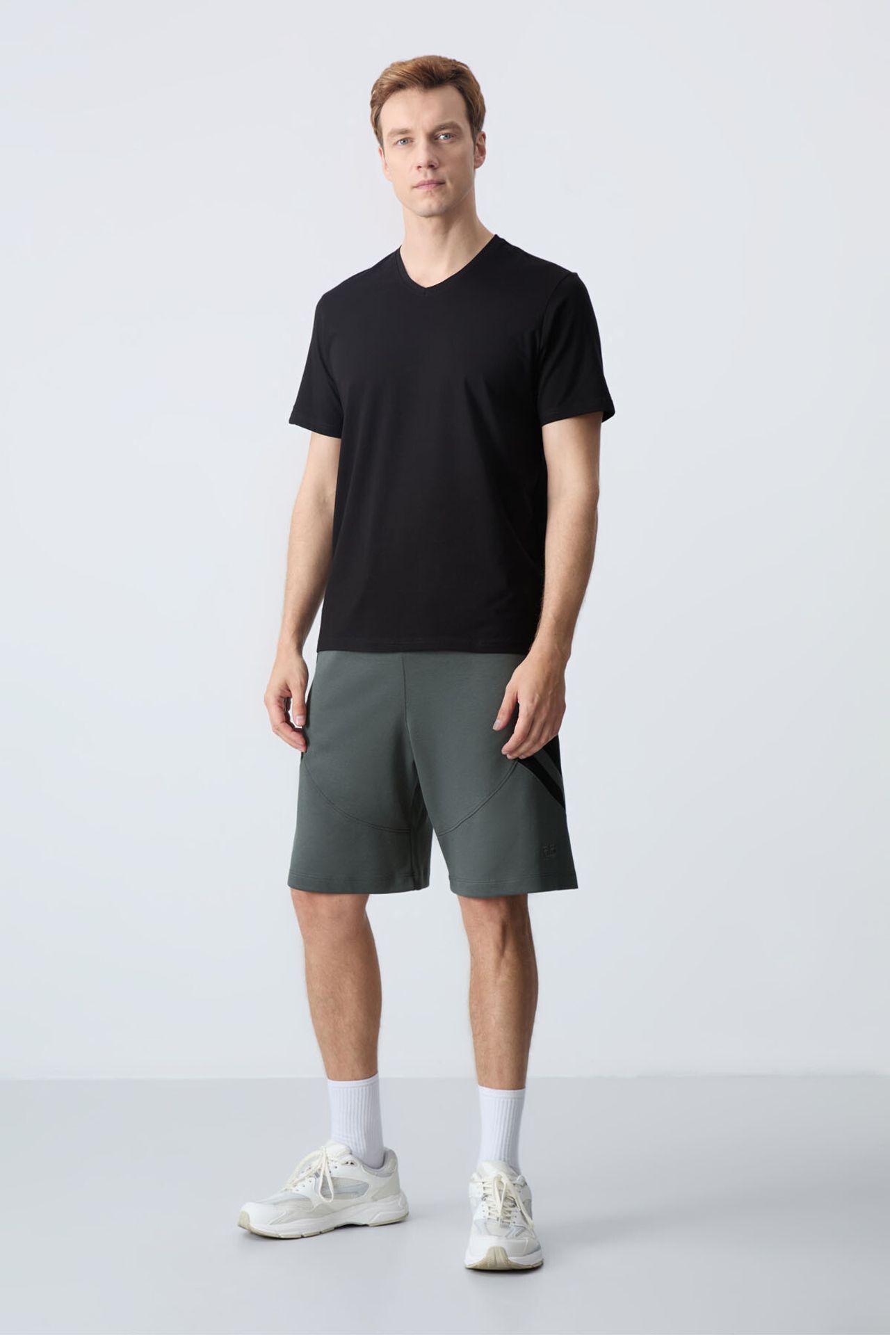 TOMMY Men's Fleece Sweat Shorts 3