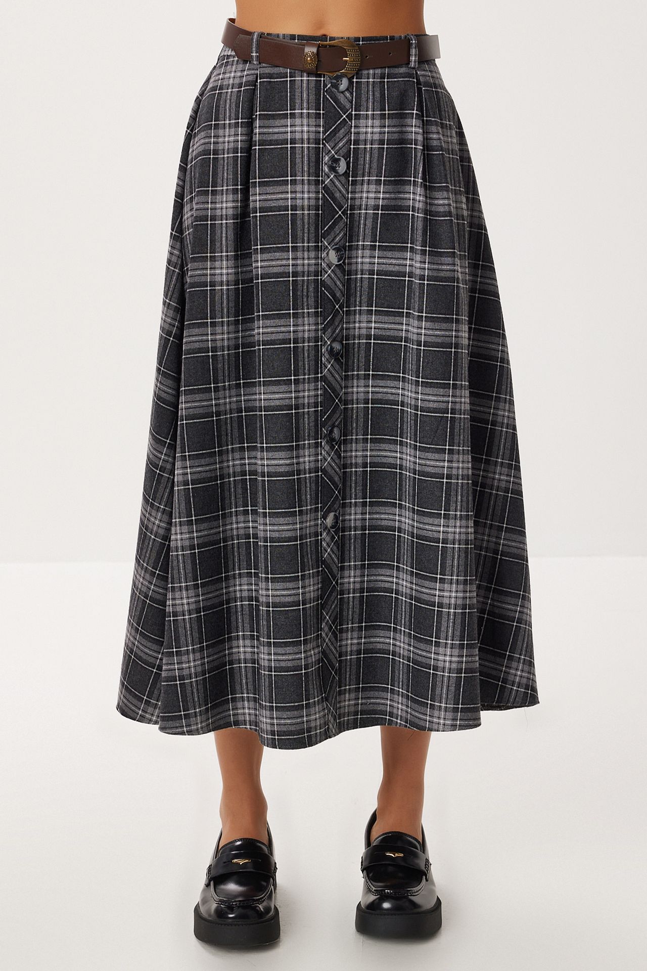 ISTANBUL High Waist Midi Skirt with Button Closure 3
