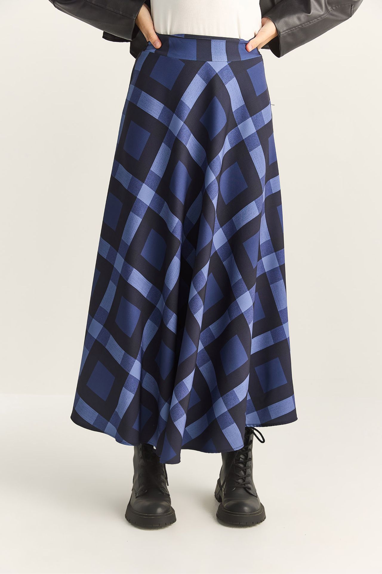 LUCCI High Waist Midi Skirt in Plaid Checkered Pattern 6