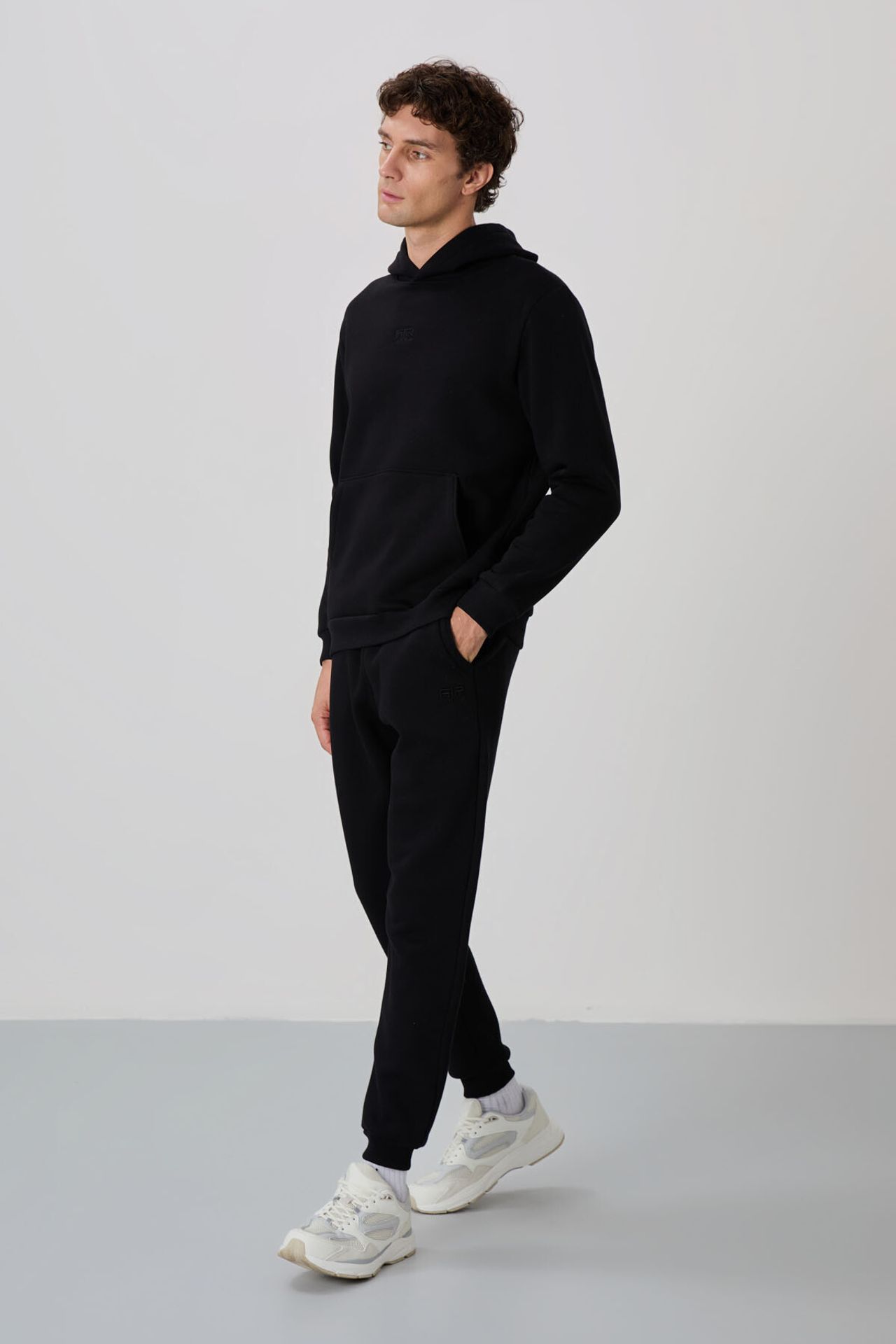 TOMMY Men's Hooded Sweatshirt And Pants Set 5